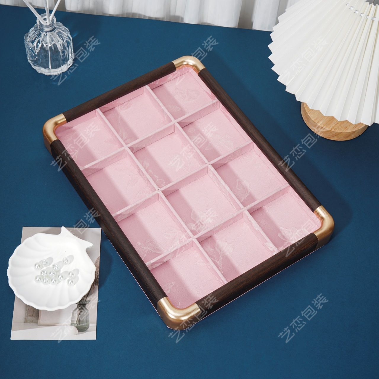 仿木饰品展示架 饰品店展示台 饰品盘陈列架 简约透明展示工具详情图6