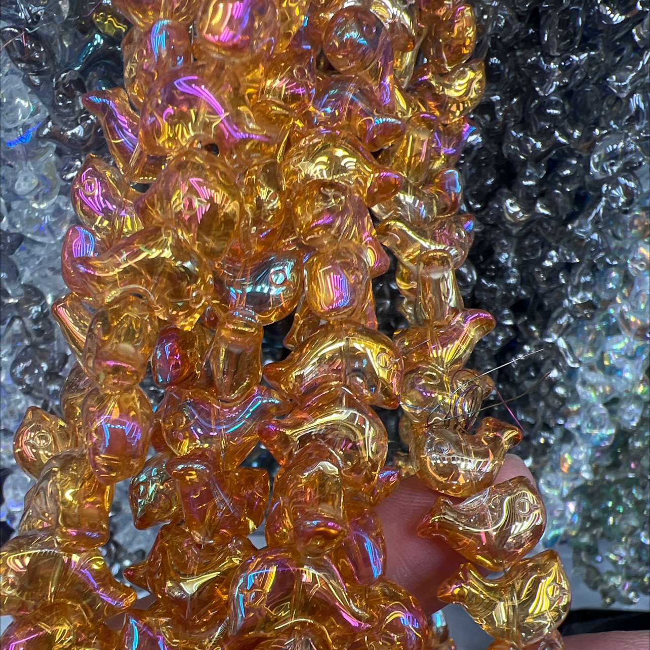 9✖️16玻璃异形卡通海豚适合手机链，手链，项链，发夹，发骷项链链吊坠等款式新颖，网红爆款