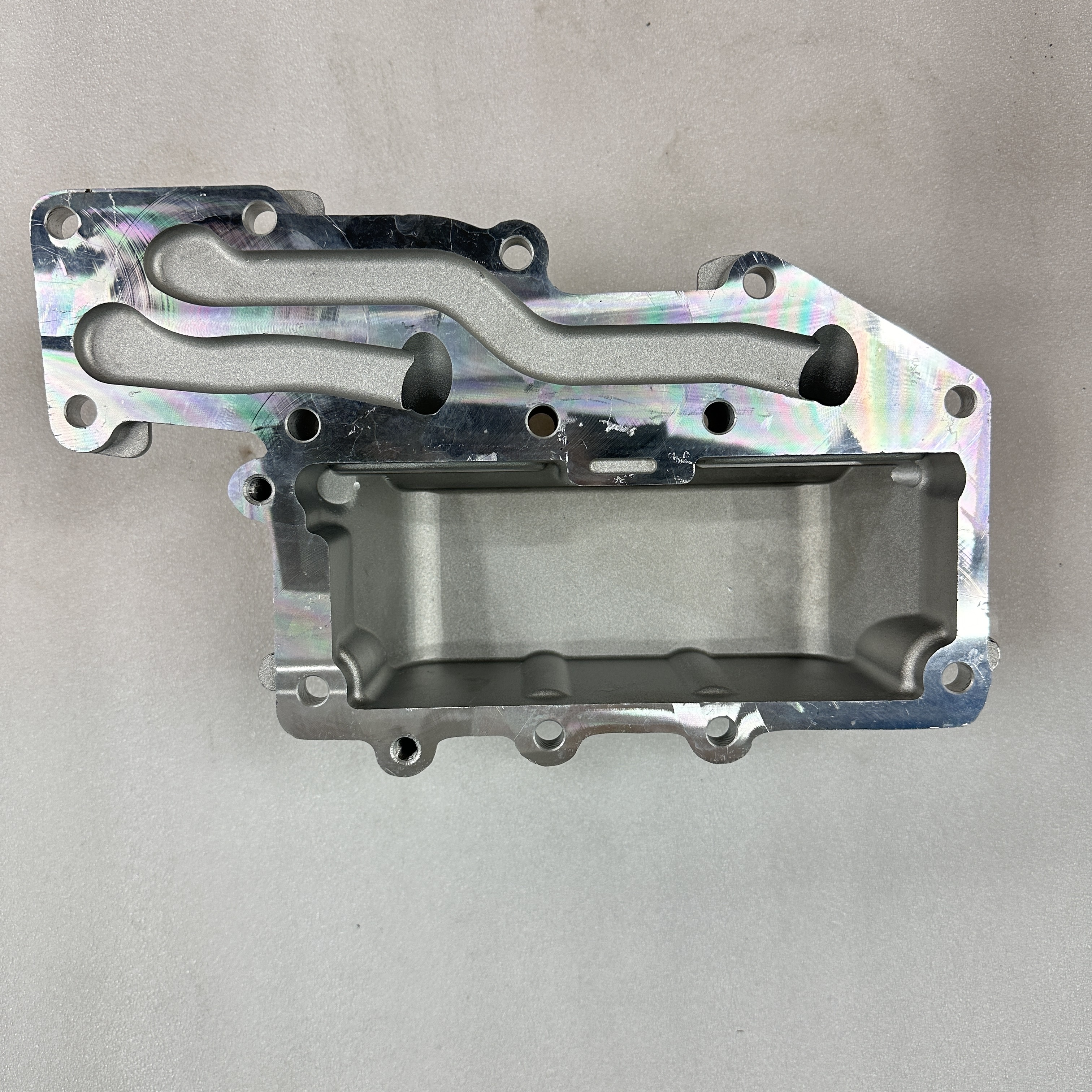 تنطبق قطع الغيار الميكانيكية الهندسية على غطاء 02/203005 من تبريد محركات المحرك JCB details Picture