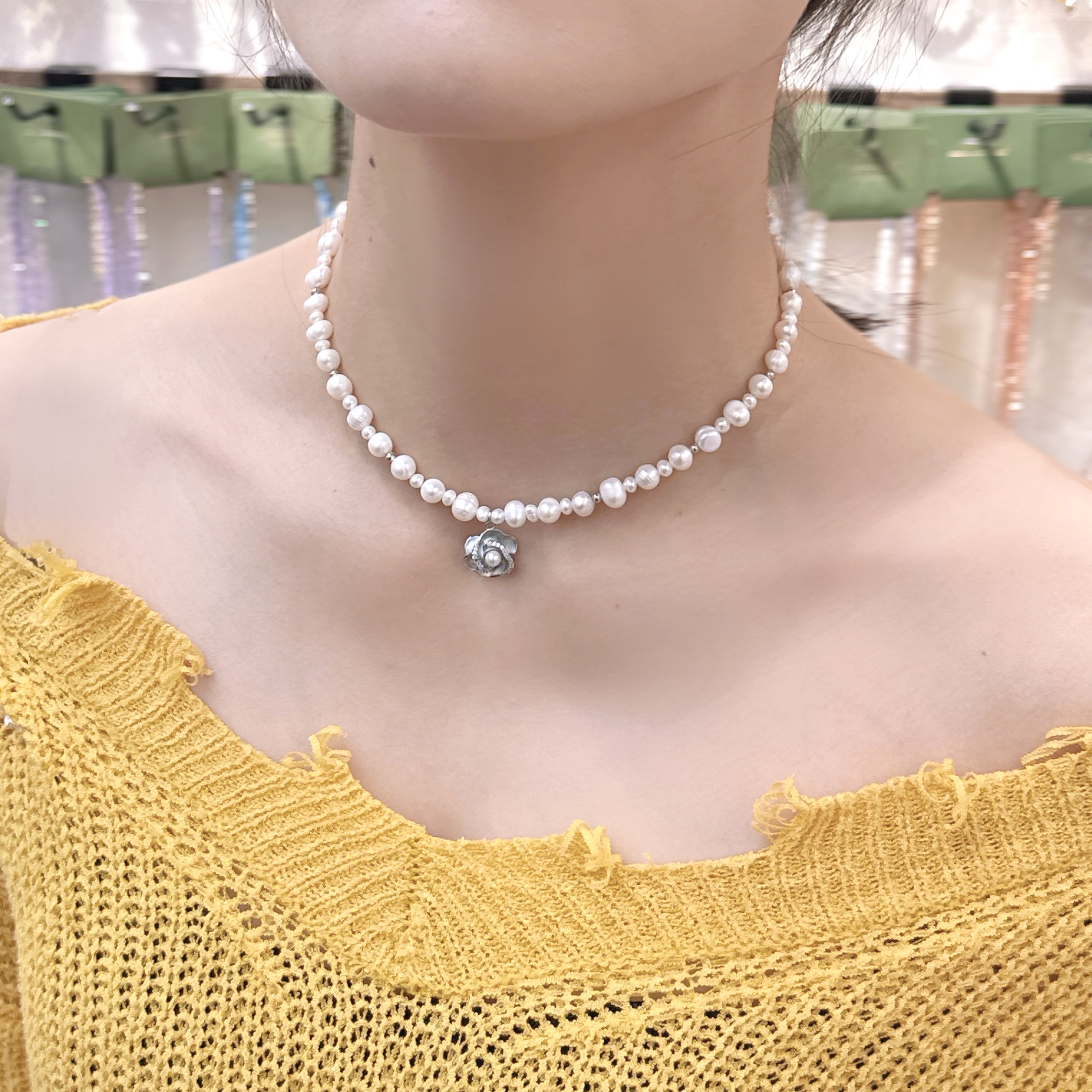 RIBACA |天然珍珠蓝色花朵精致送礼女生珍珠项链珍珠项链淡水珍珠项链珍珠白底实物图