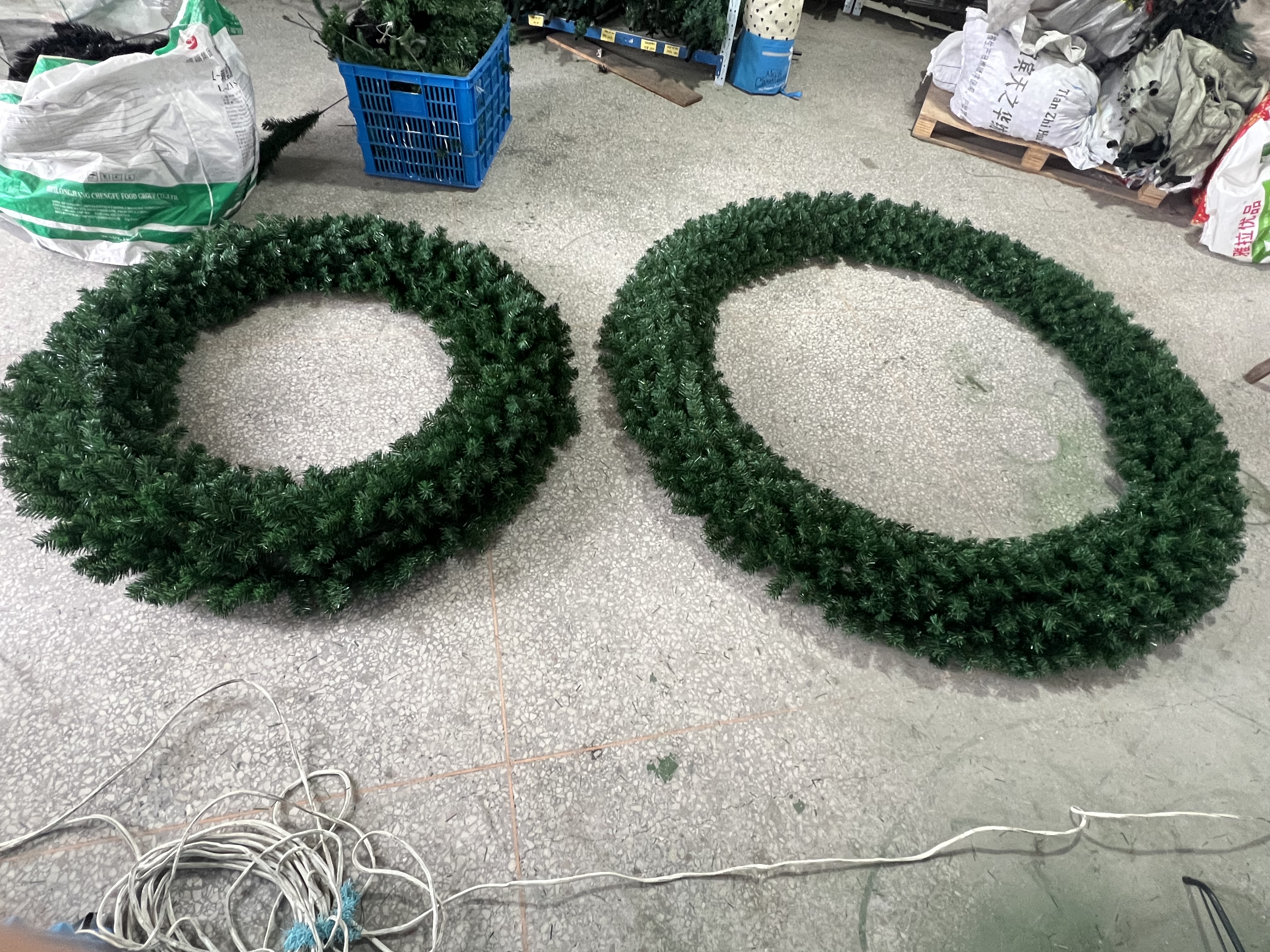 折叠圣诞树圣诞用品圣诞藤条装饰圣诞球家用圣诞节布置节日必备花环普通花环