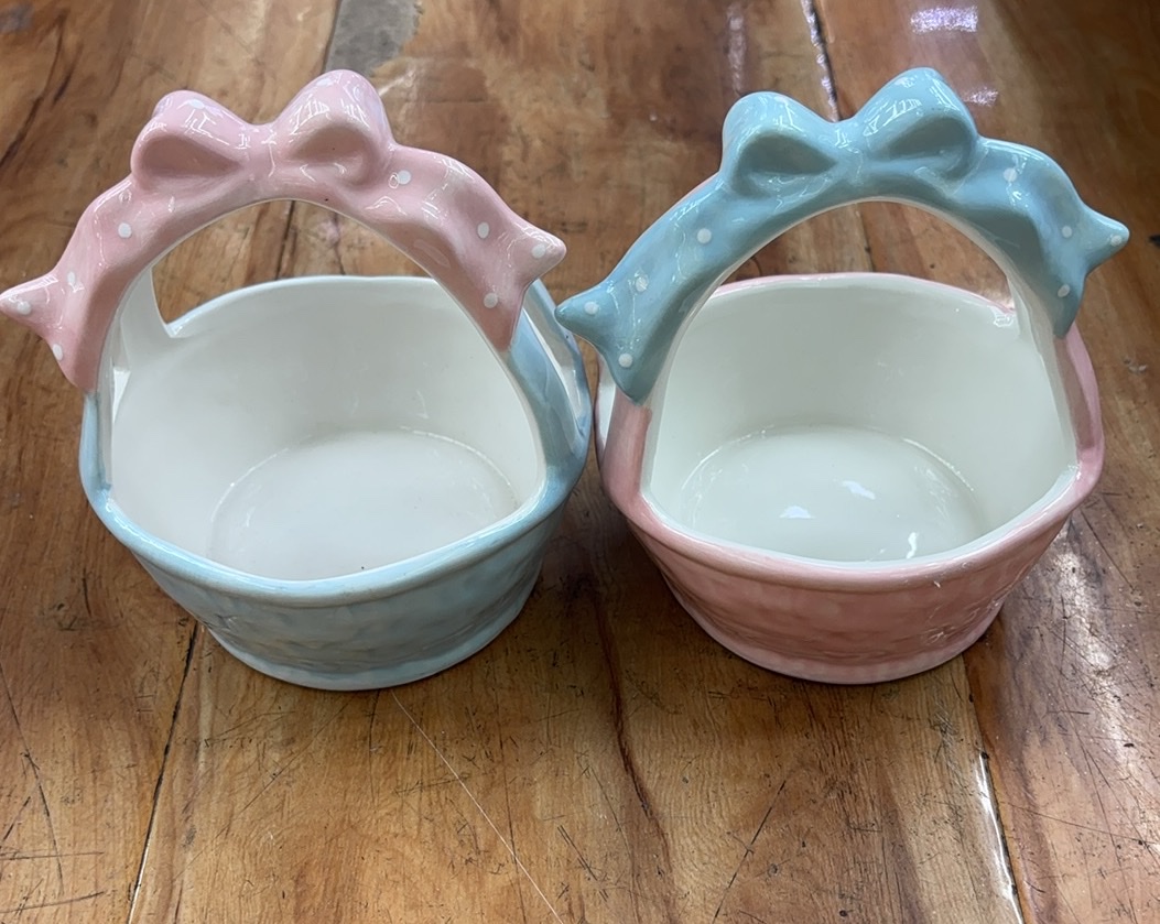 Christmas ceramic pepper bottle, cookie jar, creative kitchen seasoning jar, holiday decoration storage jar detail image 9