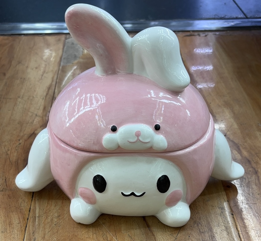 Christmas ceramic pepper bottle, cookie jar, creative kitchen seasoning jar, holiday decoration storage jar detail image 12