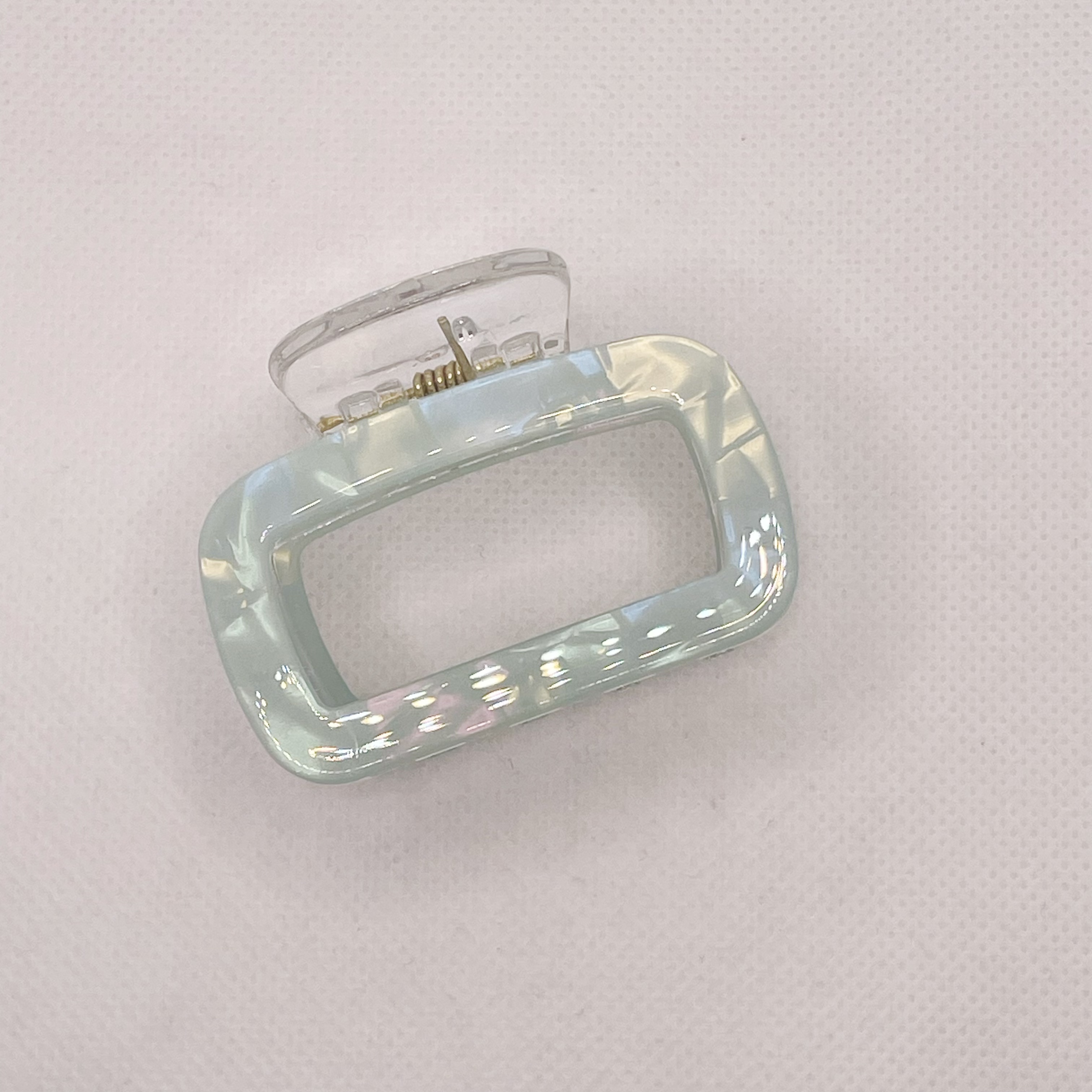 High-end touching fish girl hair clip, half-tied hair clip at the back of the female head, medium-sized shark clip, elegant hair clip headwear for summer detail image 6