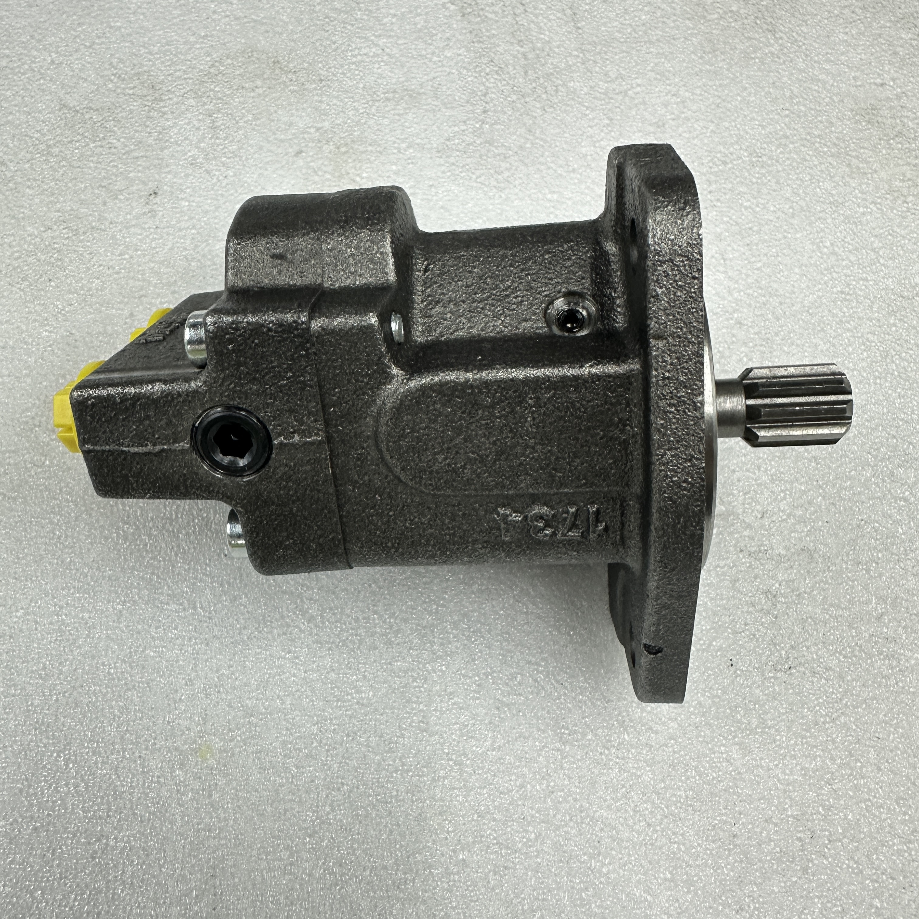 发动机总成实物图