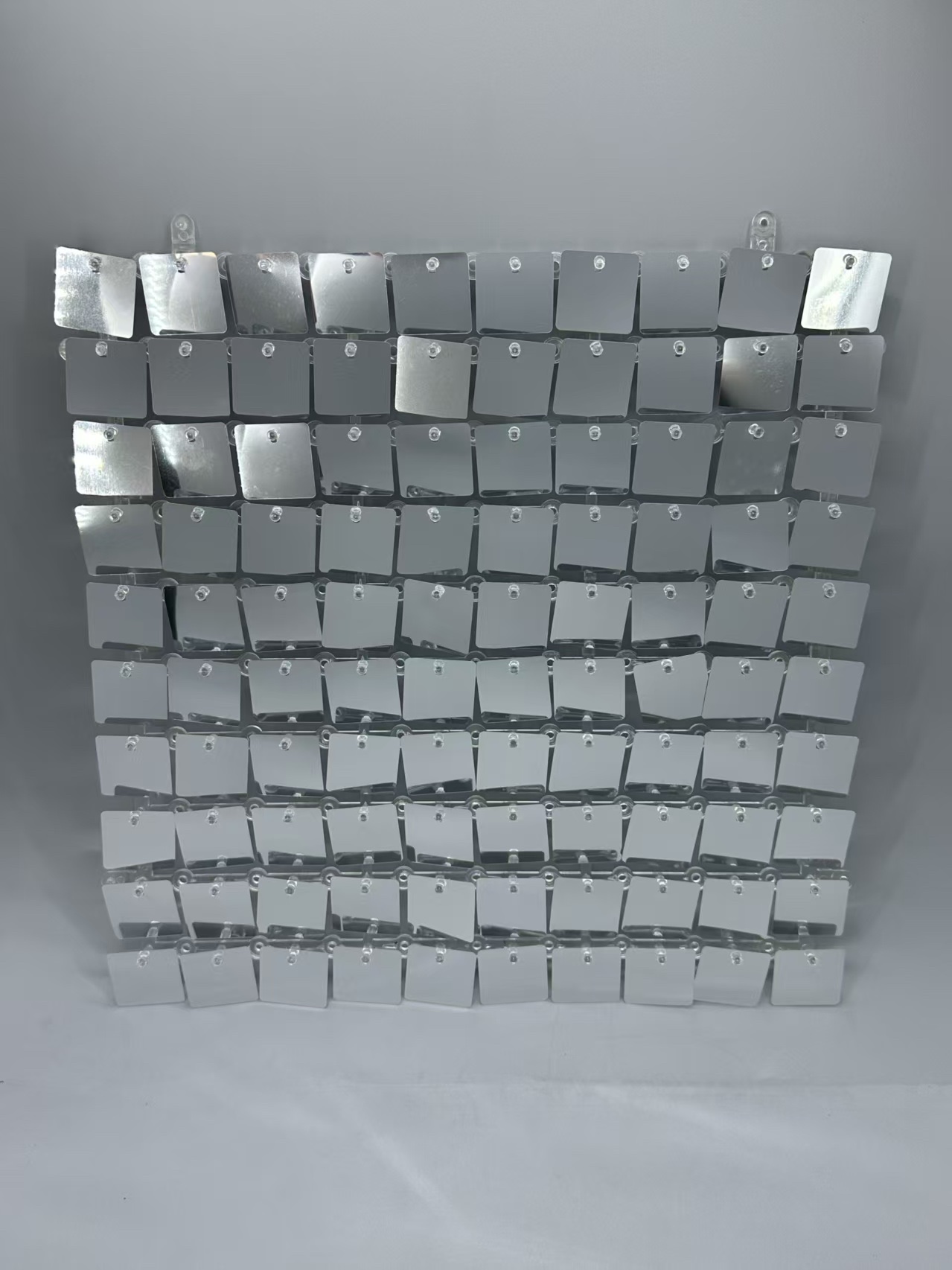 风动版装饰品背景设计产品图