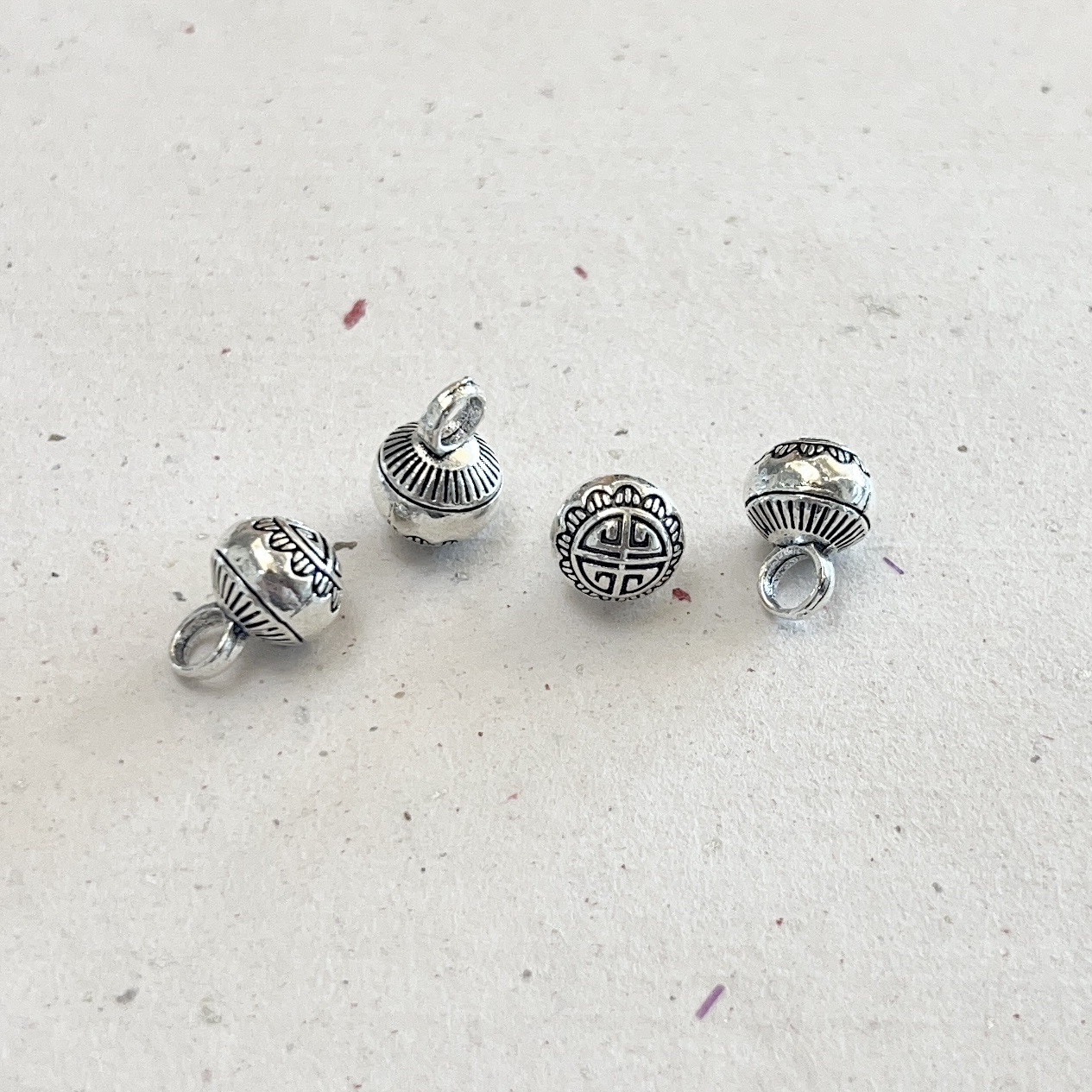 Tibetano cheongpao button plata tibetana sólido tipo de letra de yu patrón vintage gran agujero hebilla puños hecho a mano DIY accesorios de ropa diy accesorios Item Picture
