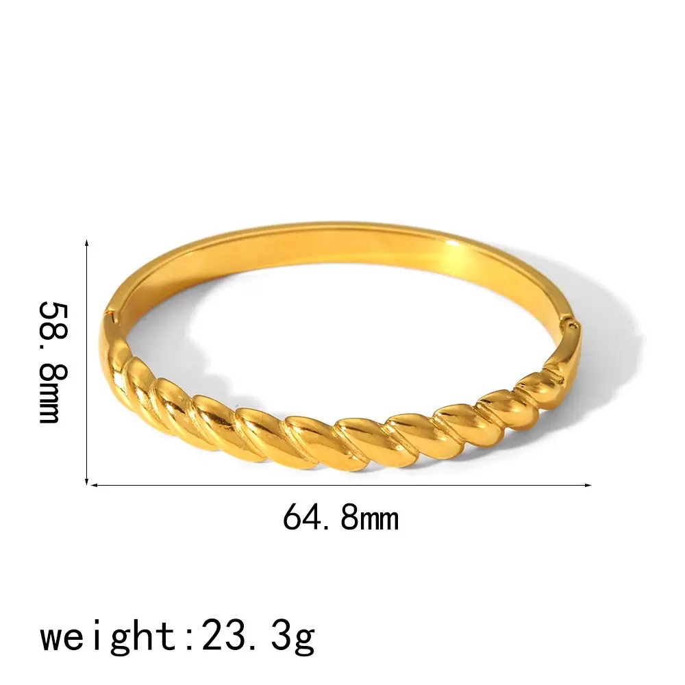 This popular and versatile K-gold bracelet is a trendy and casual style. The sand gold bracelet is a great gift for both gifting and personal use details Picture