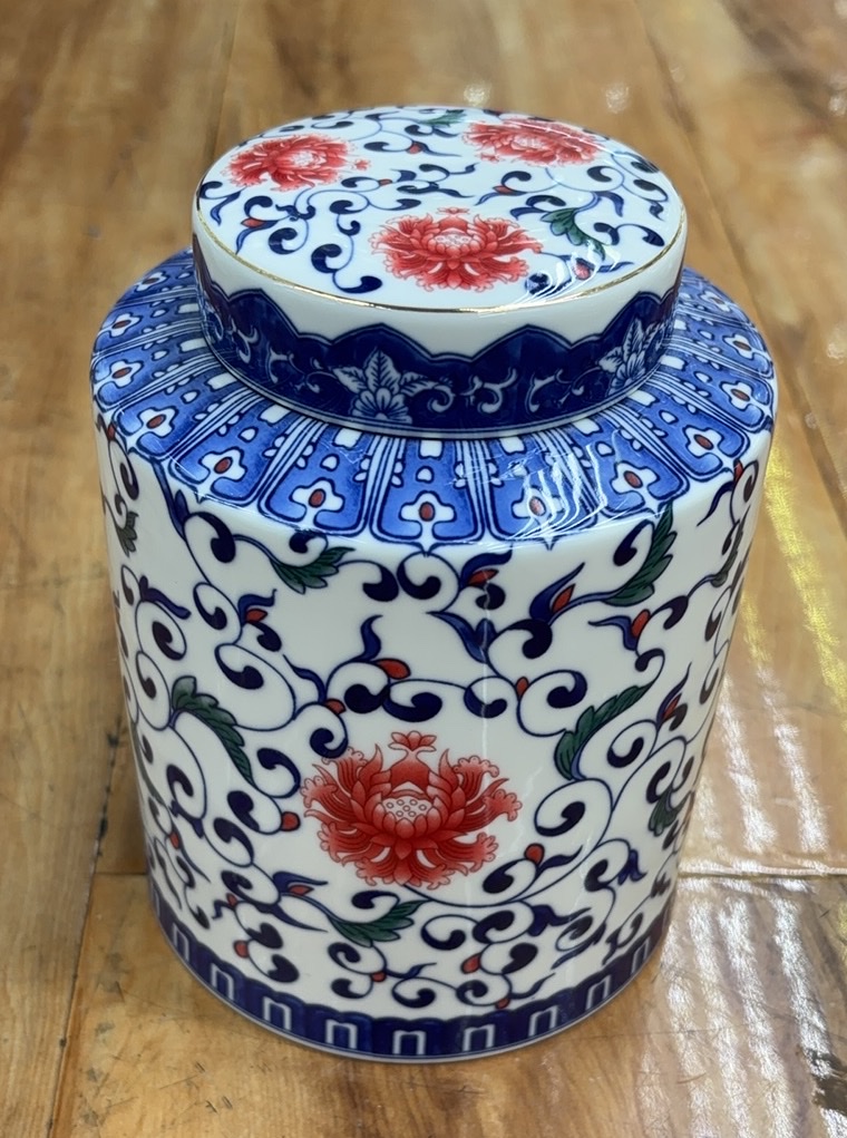 古典风格陶瓷青花瓷茶叶罐 密封储存罐 茶叶保鲜罐 茶具收纳罐 家居装饰品详情图12