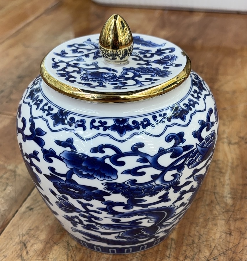 古典风格陶瓷青花瓷茶叶罐 密封储存罐 茶叶保鲜罐 茶具收纳罐 家居装饰品详情图8