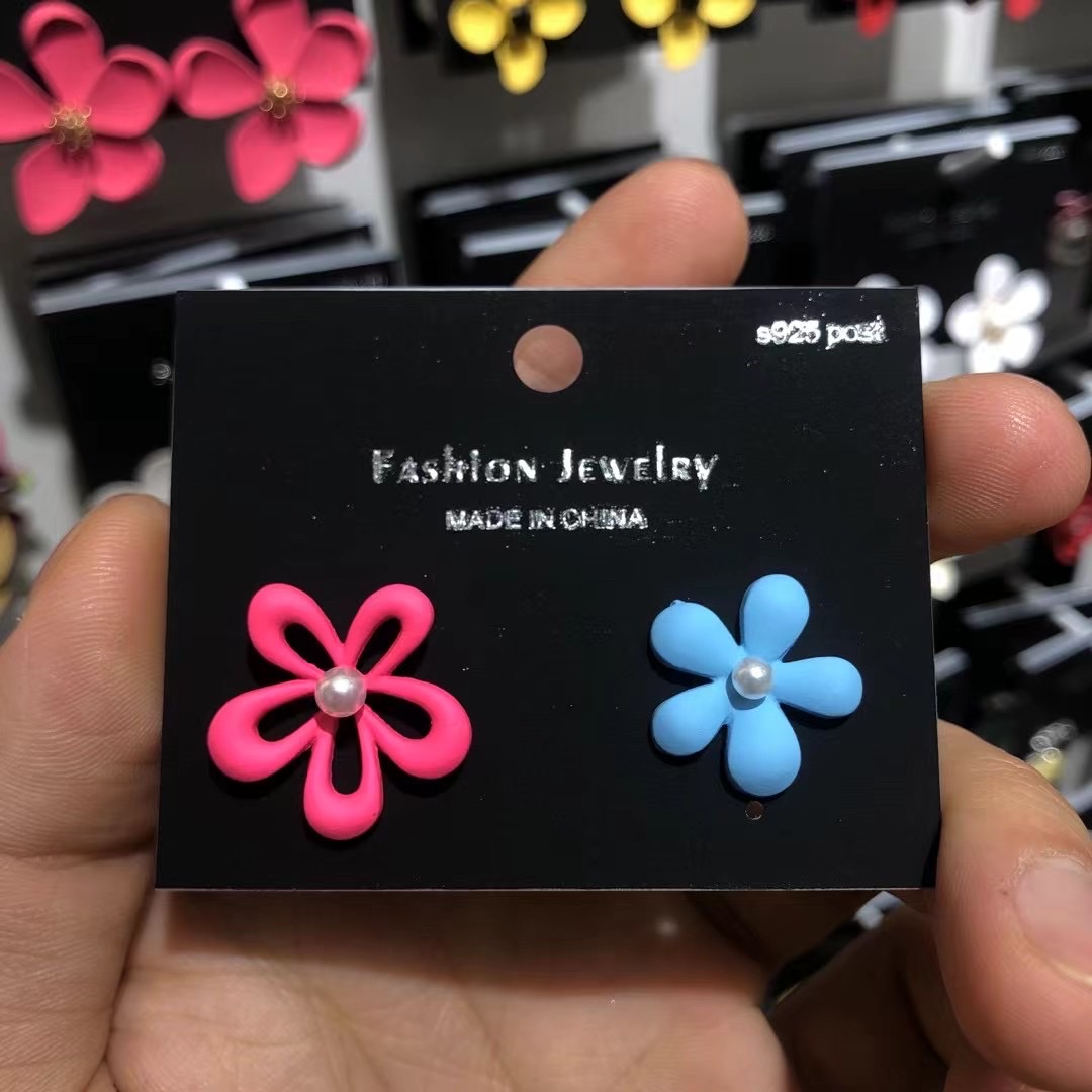韩系撞色珍珠花朵耳钉甜妹风耳饰喷漆彩色耳钉耳钉四爪耳钉