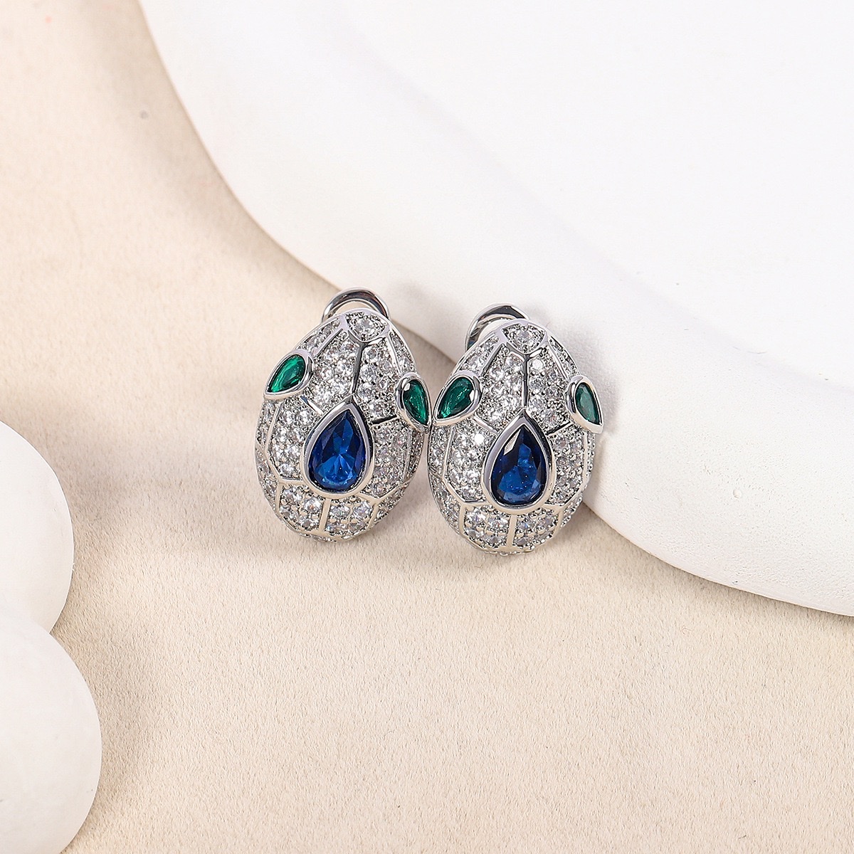 新款大头蛇耳环鳞片密镶锆石灵蛇耳环迷人气质高级感个性时尚耳饰饰品耳环耳饰