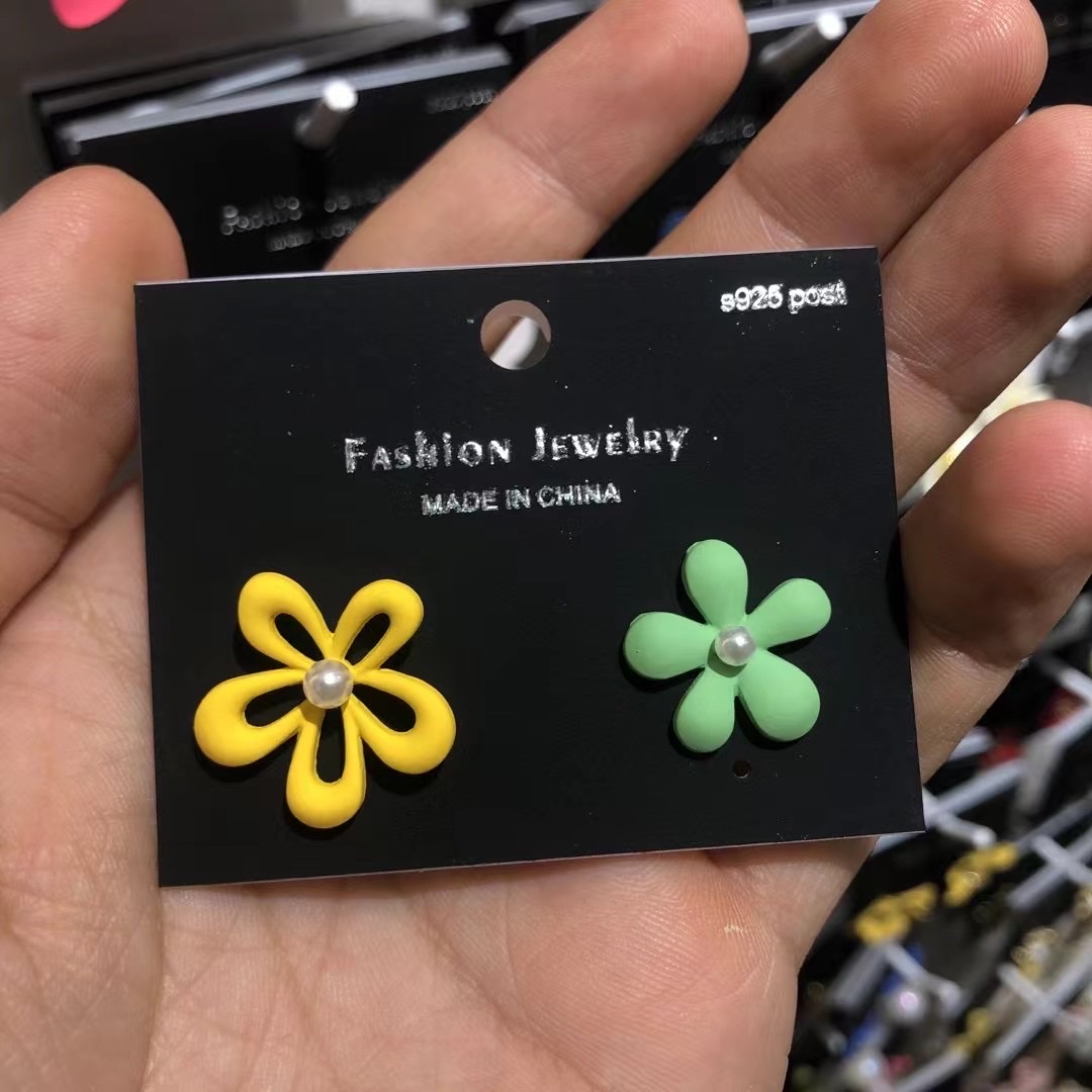 韩系撞色珍珠花朵耳钉甜妹风耳饰喷漆彩色耳钉耳钉四爪耳钉产品图
