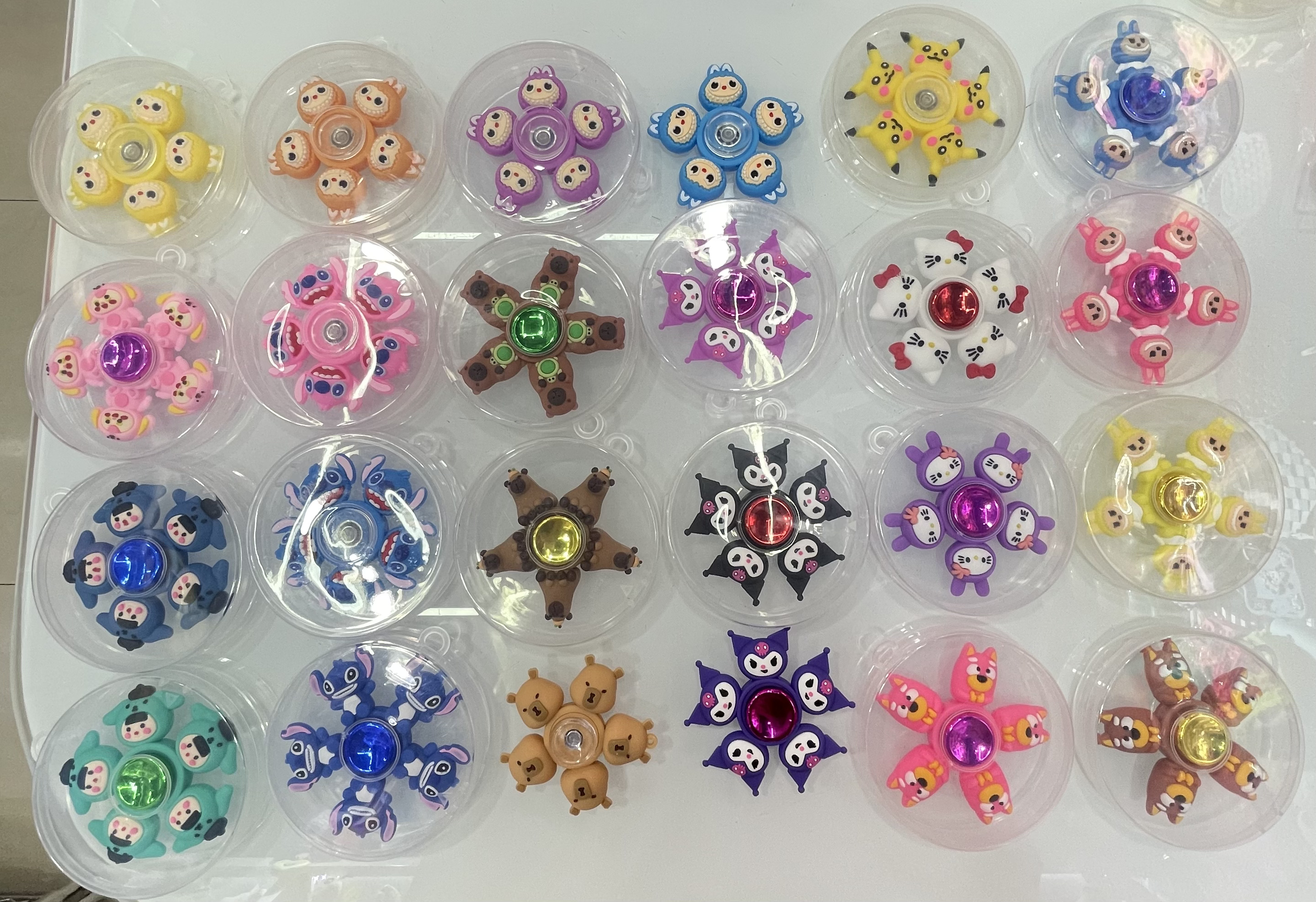 卡通指尖旋转手指陀螺景区地摊热卖静音炫酷可爱儿童解压玩具批发指尖陀螺解压指尖陀螺陀螺玩具