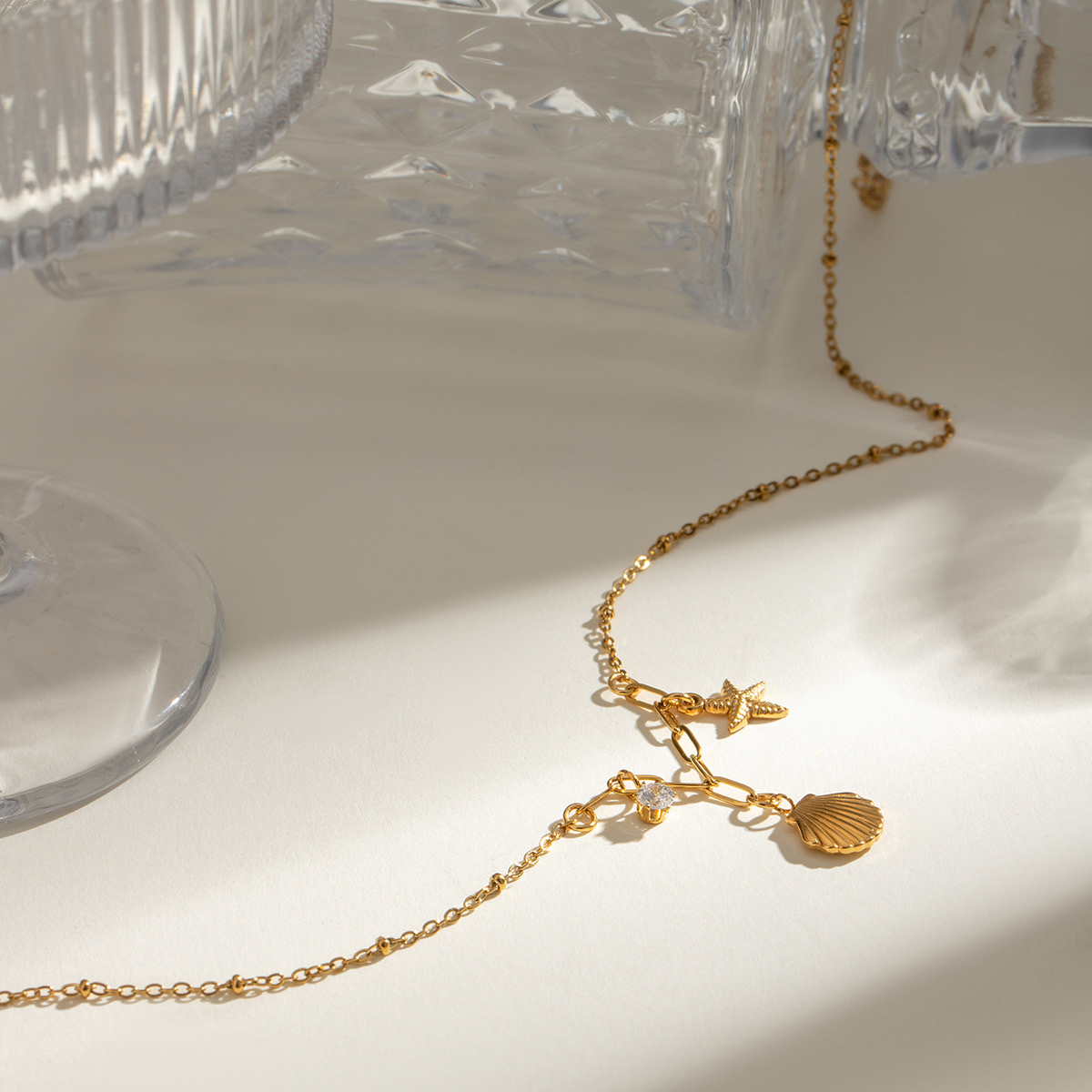 【 Ocean Series 】 European and American stainless steel zircon starfish pendant necklace with a high-end feel, ins collarbone chain titanium steel necklace jewelry, cross-border Application Scenario