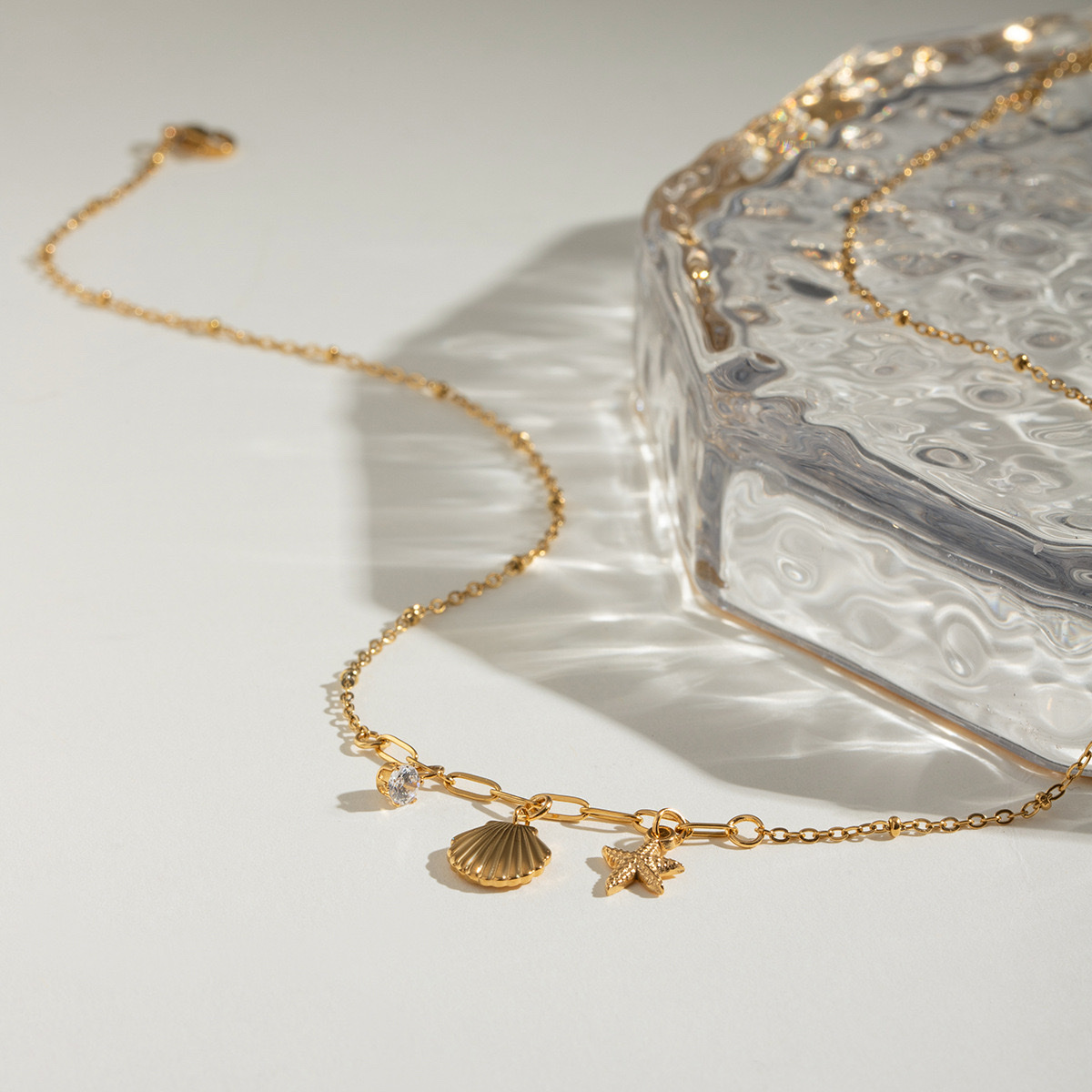 【 Ocean Series 】 European and American stainless steel zircon starfish pendant necklace with a high-end feel, ins collarbone chain titanium steel necklace jewelry, cross-border detail image 5