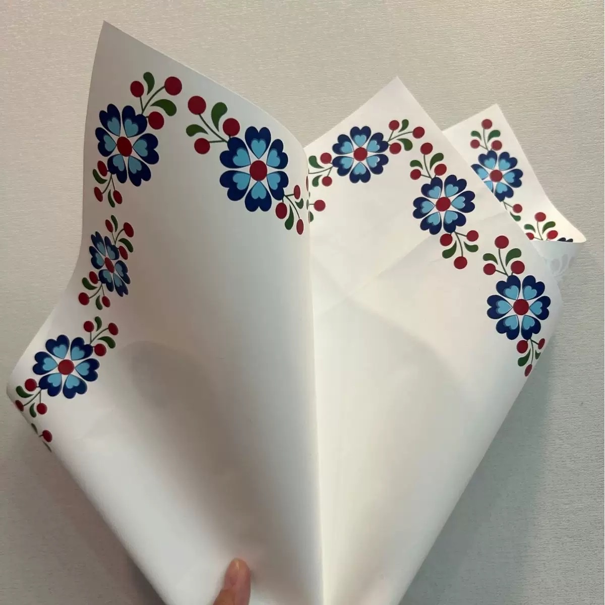 六瓣花边框防水鲜花包装纸鲜花包装纸