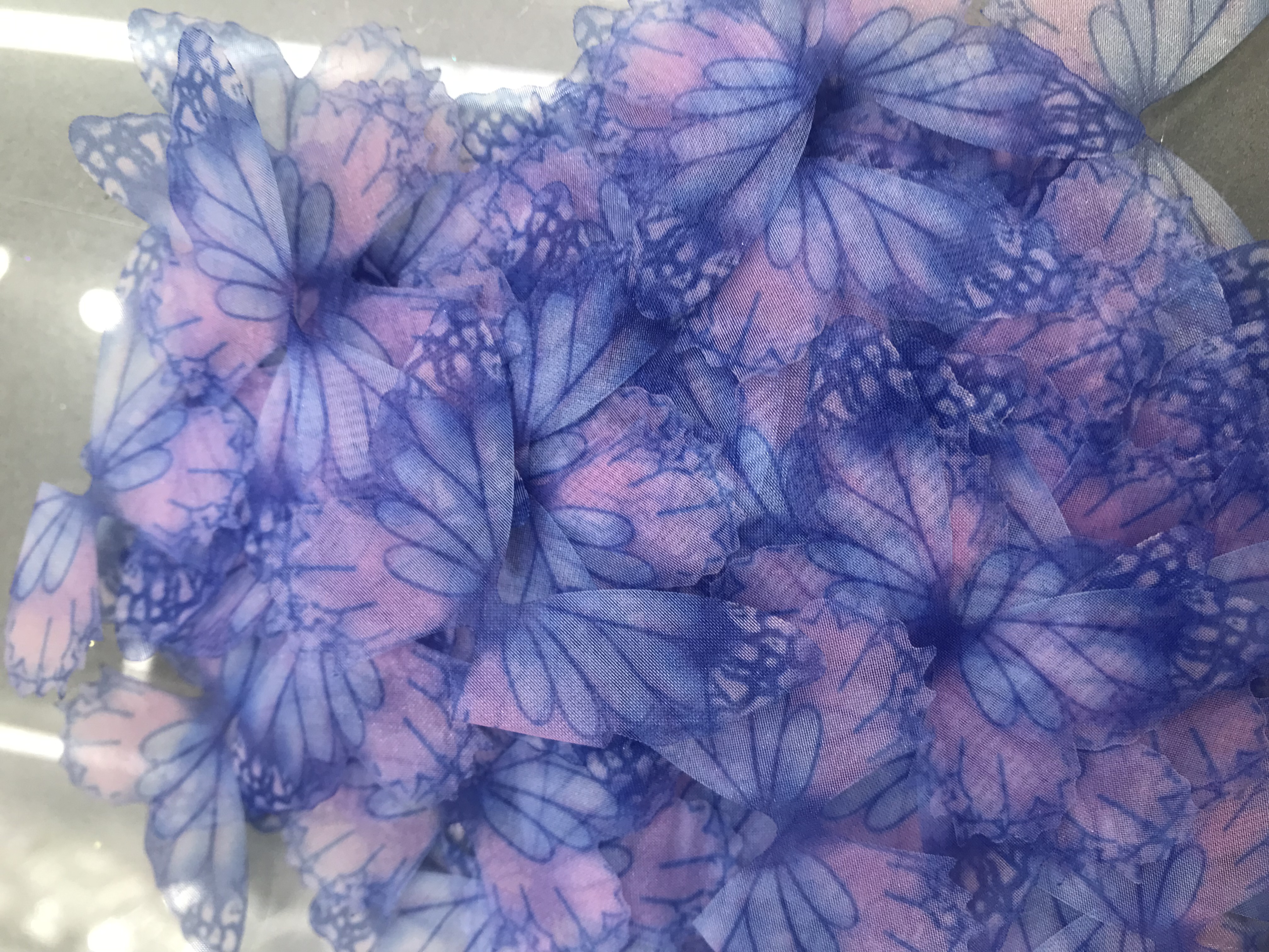 足球鞋钉实物图