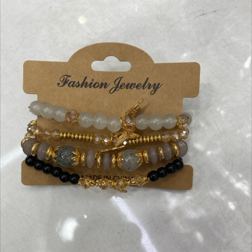 手串蝴蝶黑白珠