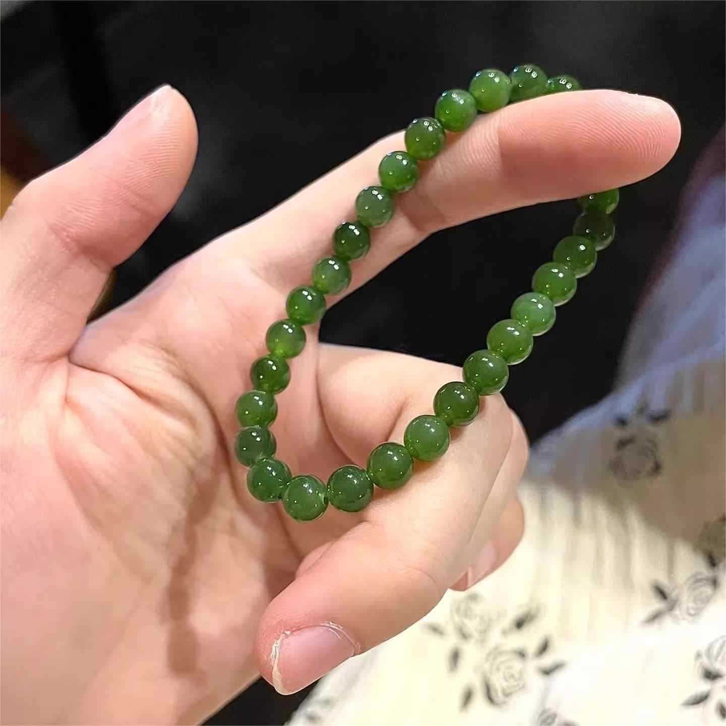 2024新款新中式菠菜绿圆珠手串手链女款清新手串小众设计显白配饰
