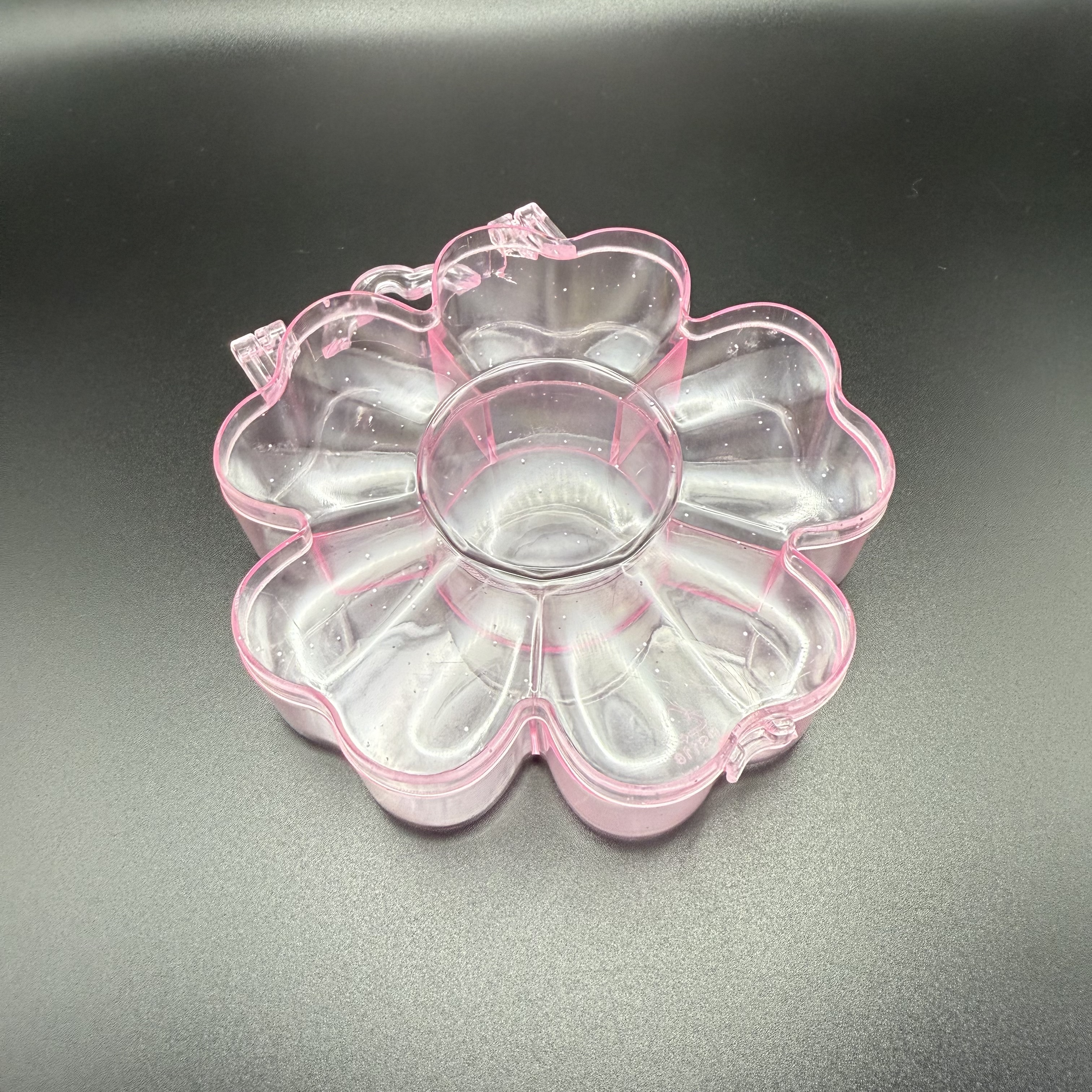 Jewelry shell flower storage box, hair clip, accessory jewelry box, cartoon with lid, pink plastic box Application Scenario
