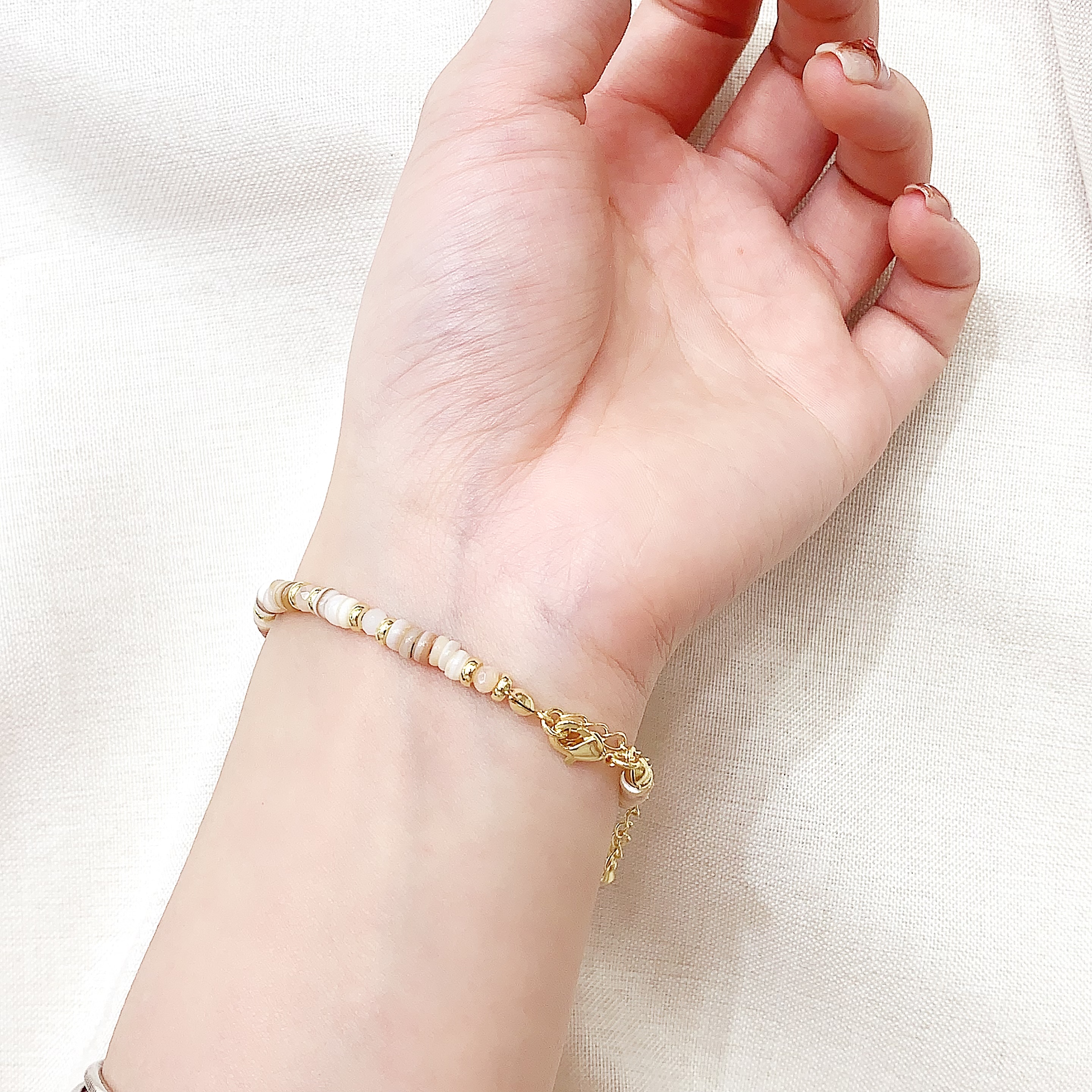 小众不撞款 天然贝壳手链 金珠穿插 自带松弛感手串详情图2