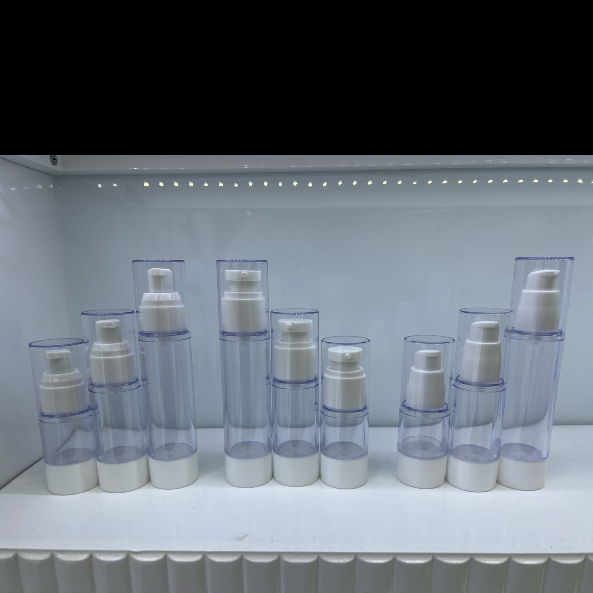 厂家直销 塑料按压护肤品分装瓶50ml分装瓶透明塑料乳液瓶喷雾精华水真空瓶