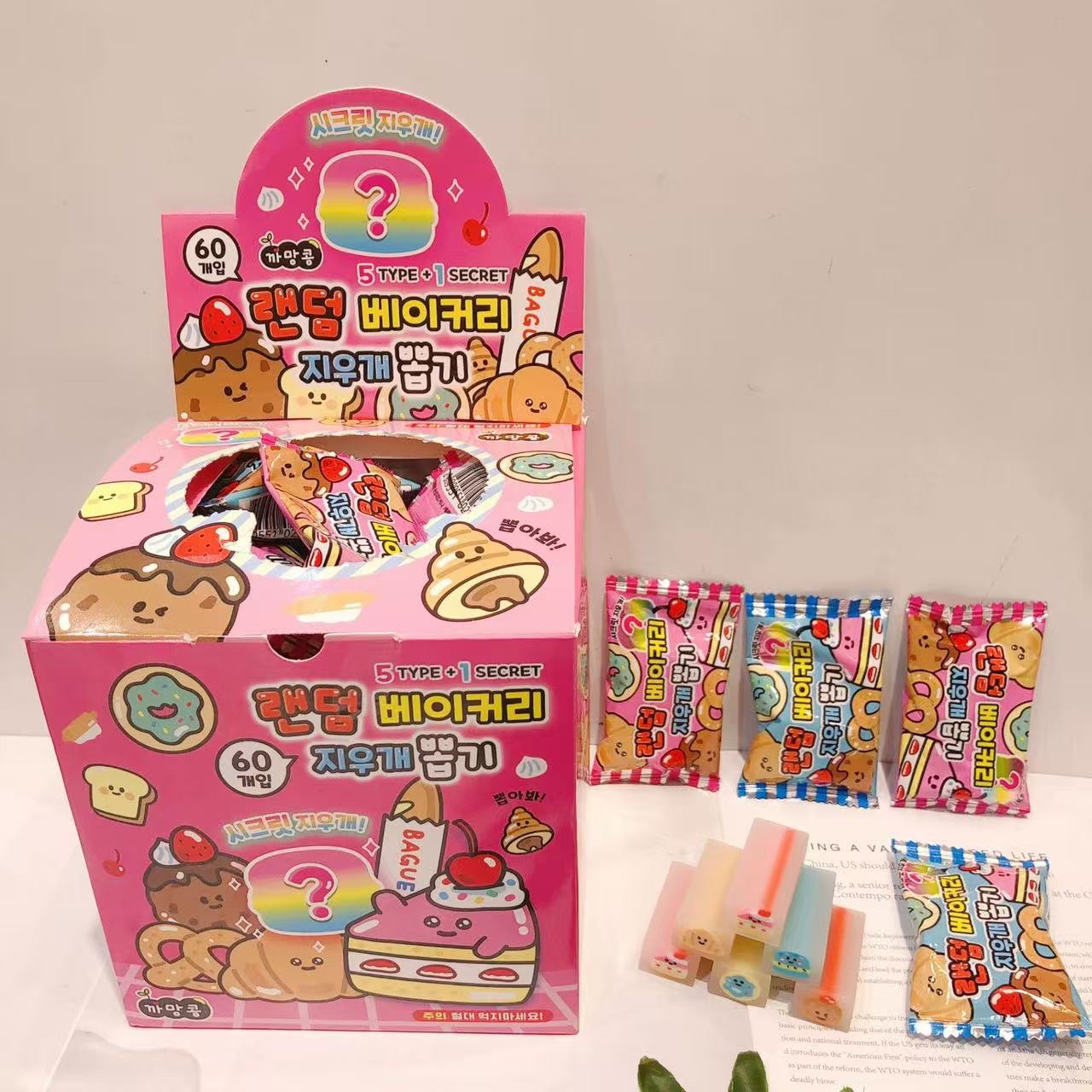 潮玩盲盒 盲袋盒 创意手办收藏款随机