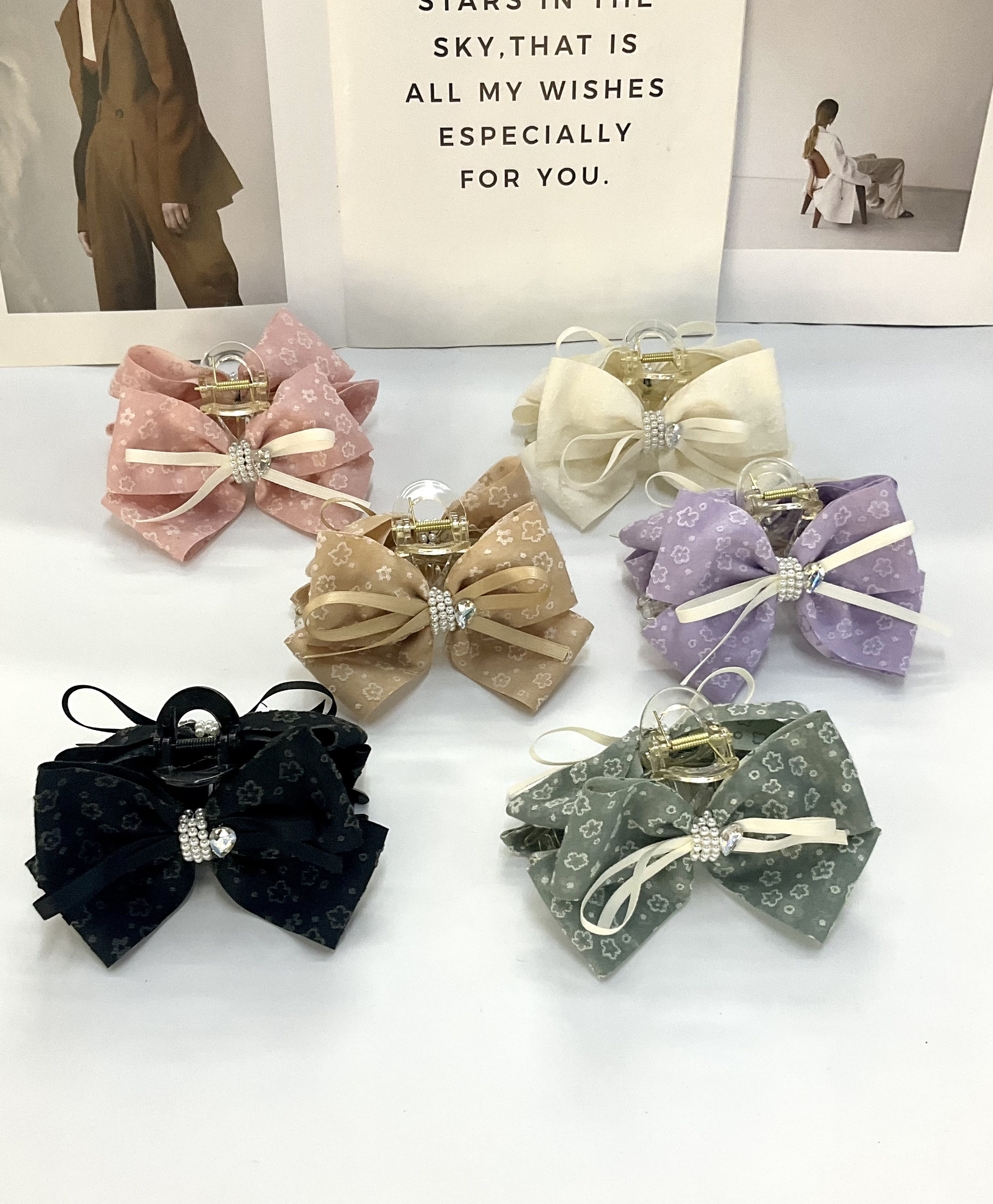 "National trend series DIY jewelry materials, handcrafted creative accessories, personalized design, trendy decoration. Application Scenario