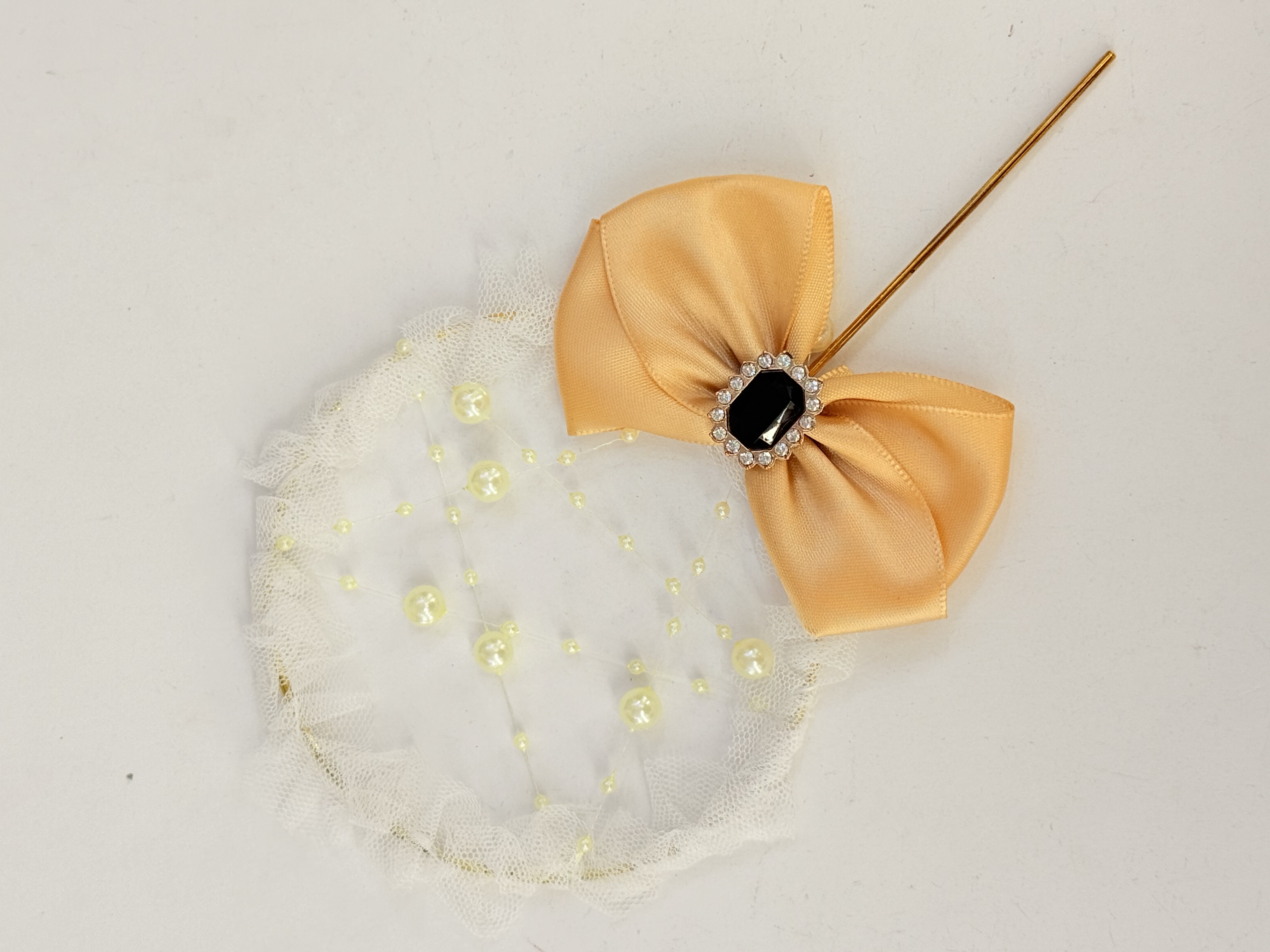 Pearl bow diamond-encrusted cake insert Specification image
