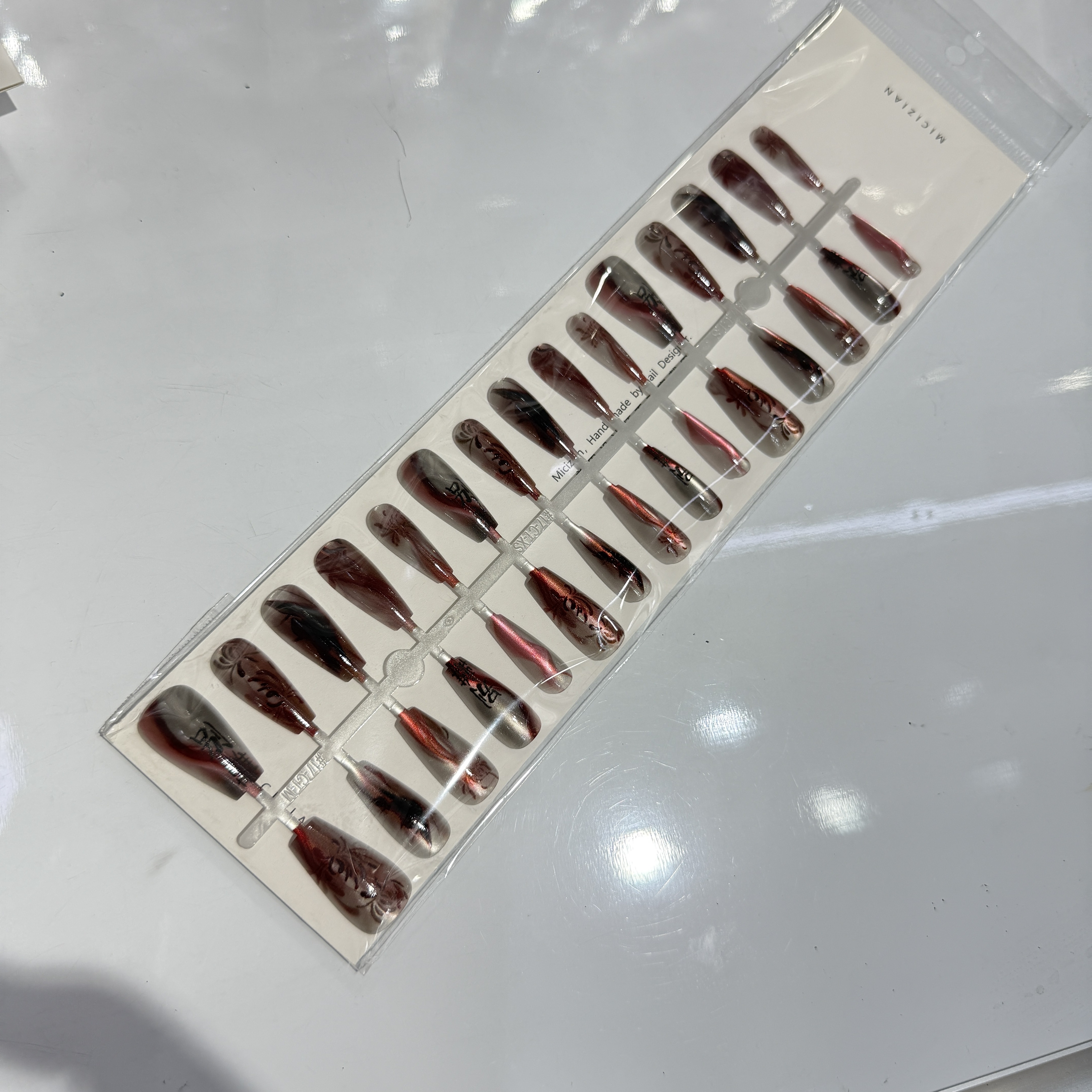 街遇穿戴甲包装盒加厚美甲盒子展示礼盒甲片成品收纳盒子覆膜批发