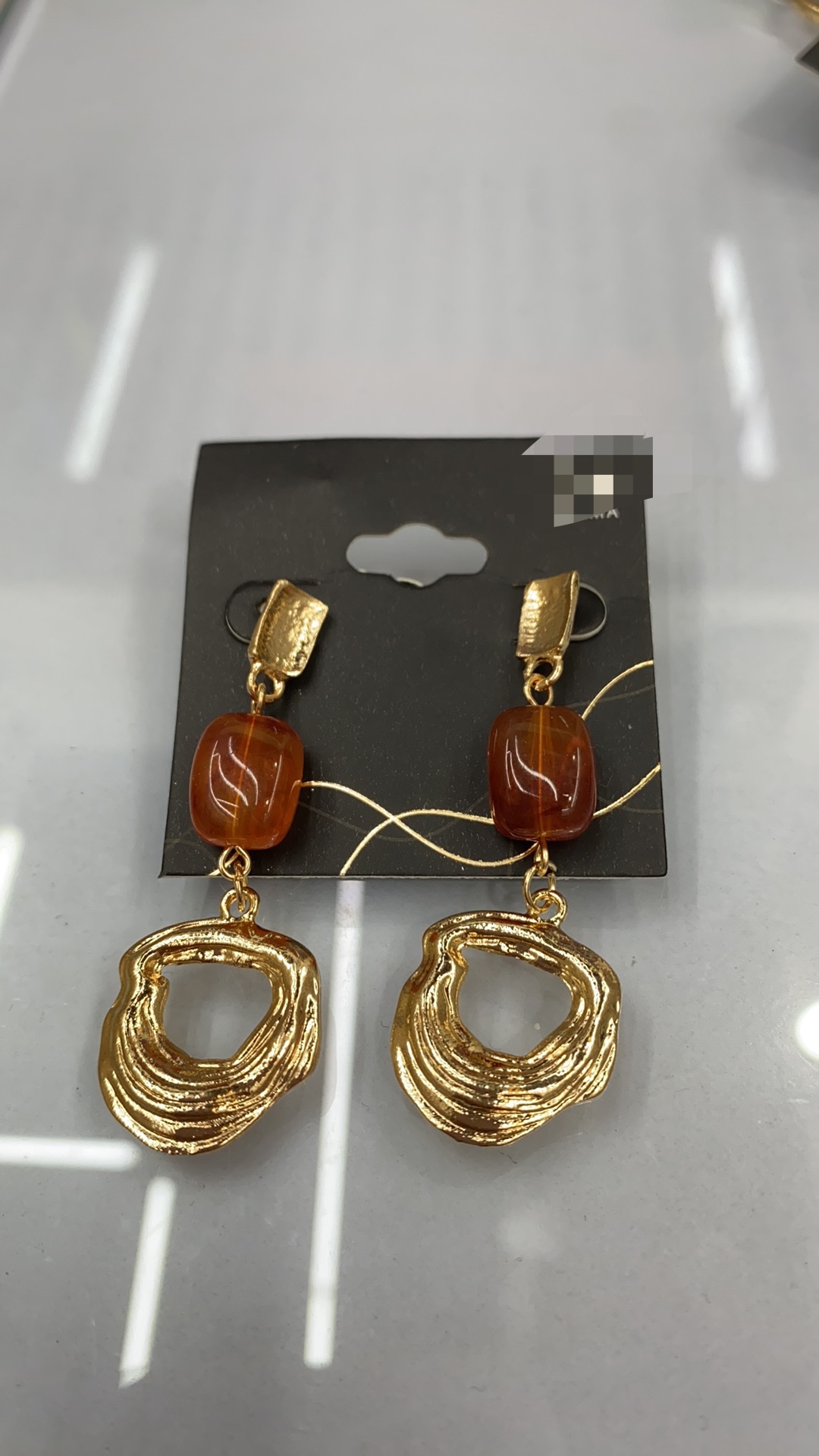European and American fashion brand earrings, stud earrings, pendants and other accessories, titanium steel stud earrings detail image 3