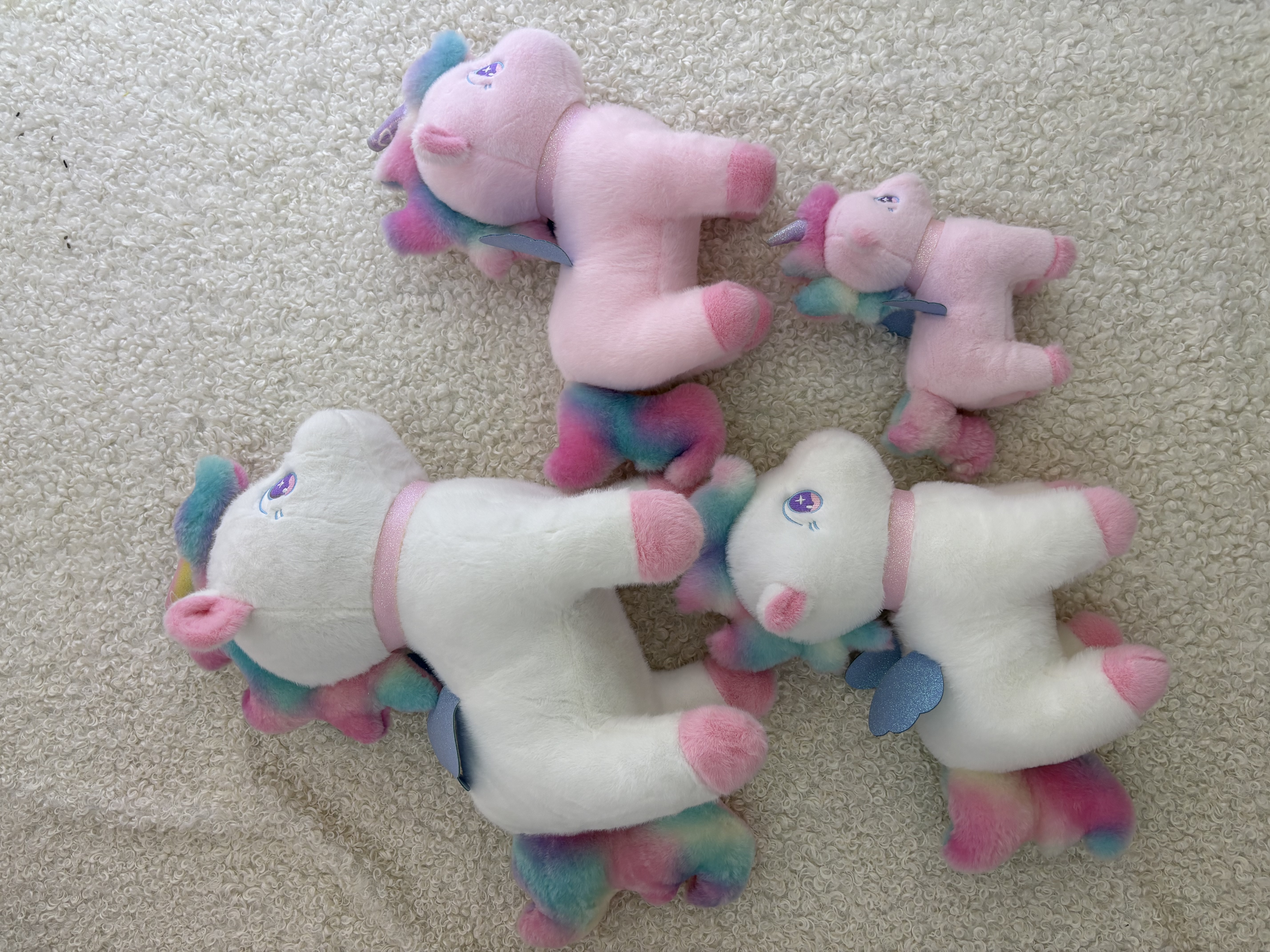 Cute plush toys, high-quality unicorn cartoon children's toys, creative throw pillows, plush figurines and gifts