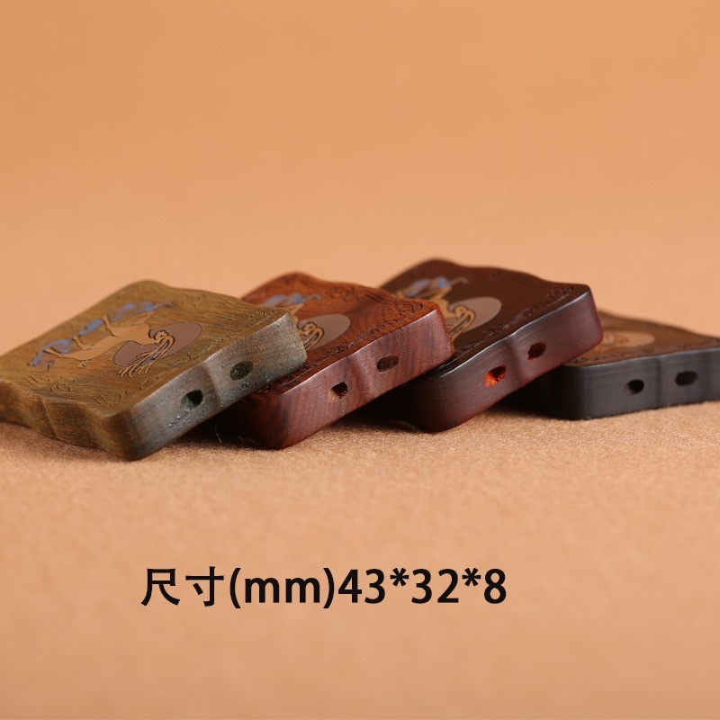 Wholesale sandalwood car key chain pendants, Yilu Peace key chain ornaments, pendants, painted Wushi signs from the manufacturer detail image 3