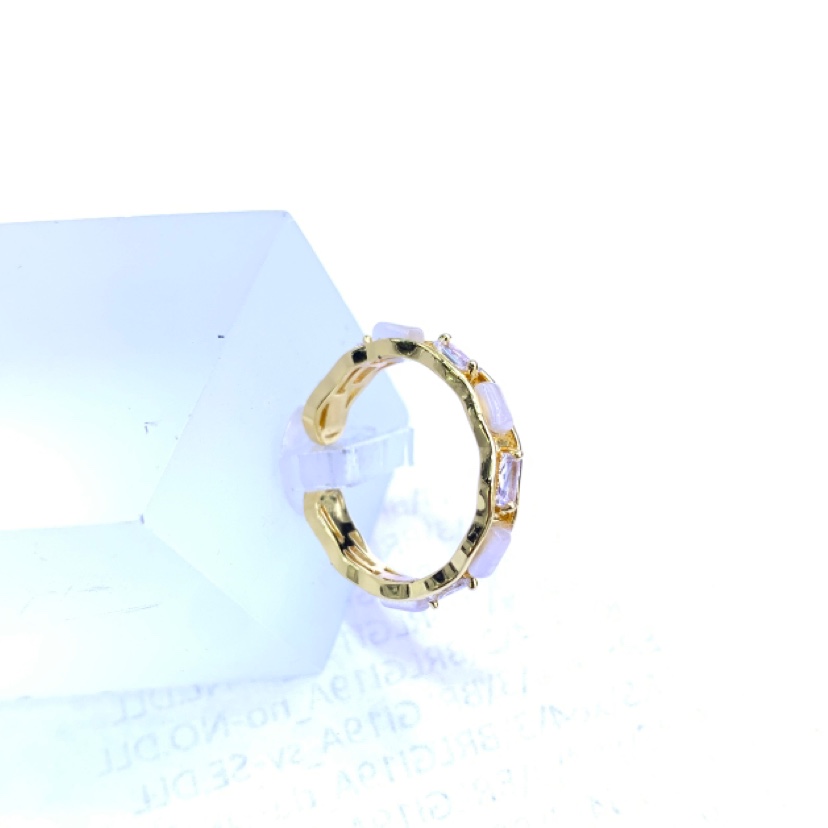The Shanxi stainless steel jewelry ring for women's layered wear features a unique micro-inlaid zircon pearl design, which is fashionable, trendy and simple Item Picture