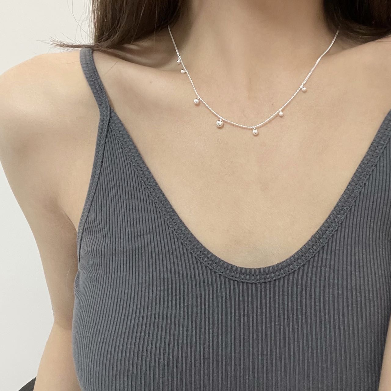 饰品/项链/汽车挂件串珠/四叶草/五金珍珠链白底实物图