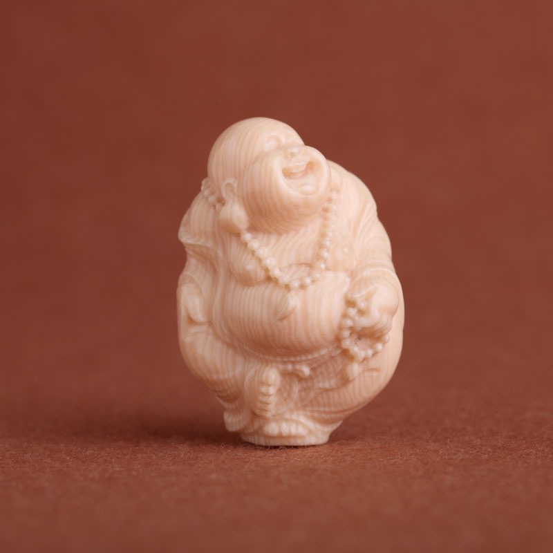 Factory direct supply of carved mammoth tooth pendants, accessories, keys, ornaments, handicrafts, gifts, Yiwu small commodities detail image 2