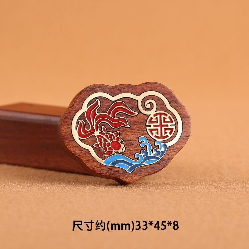 Factory wholesale of log color painting, hand-painted keychain accessories, handicrafts, gifts, accessories and DIY ornaments detail image 8
