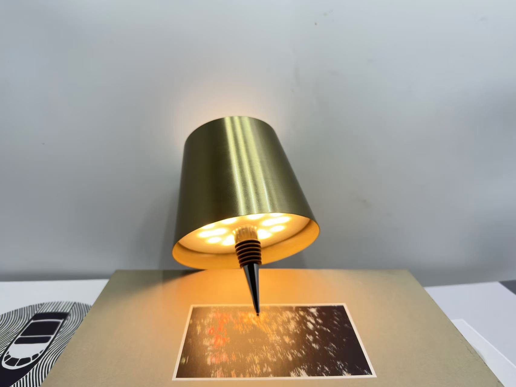 Cross-border led embedded wine bottle light, bar and restaurant atmosphere wine headlight, creative portable rechargeable table lamp, night light, night light table lamp detail image 14