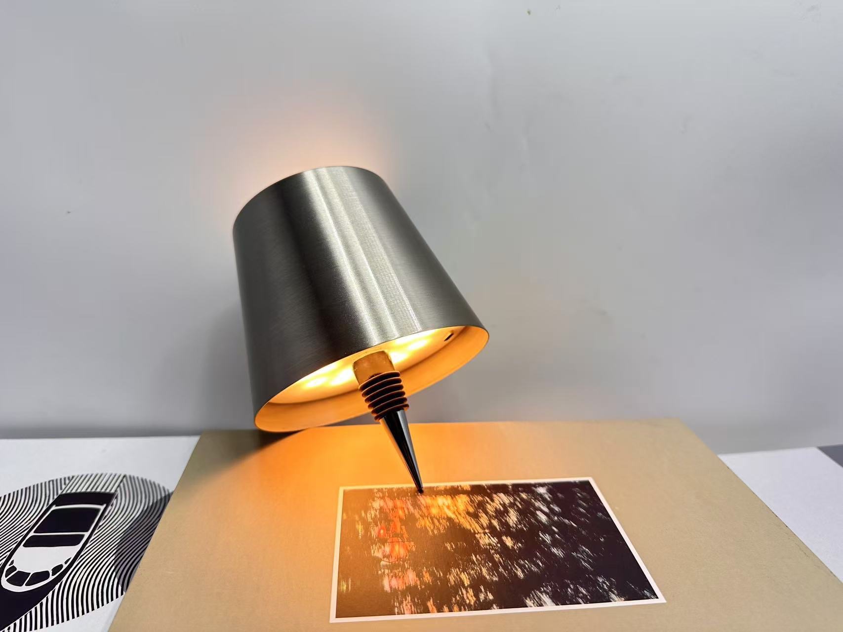 Cross-border led embedded wine bottle light, bar and restaurant atmosphere wine headlight, creative portable rechargeable table lamp, night light, night light table lamp detail image 15