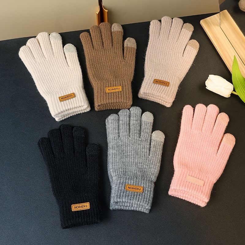 Ladies' labeled touch screen gloves