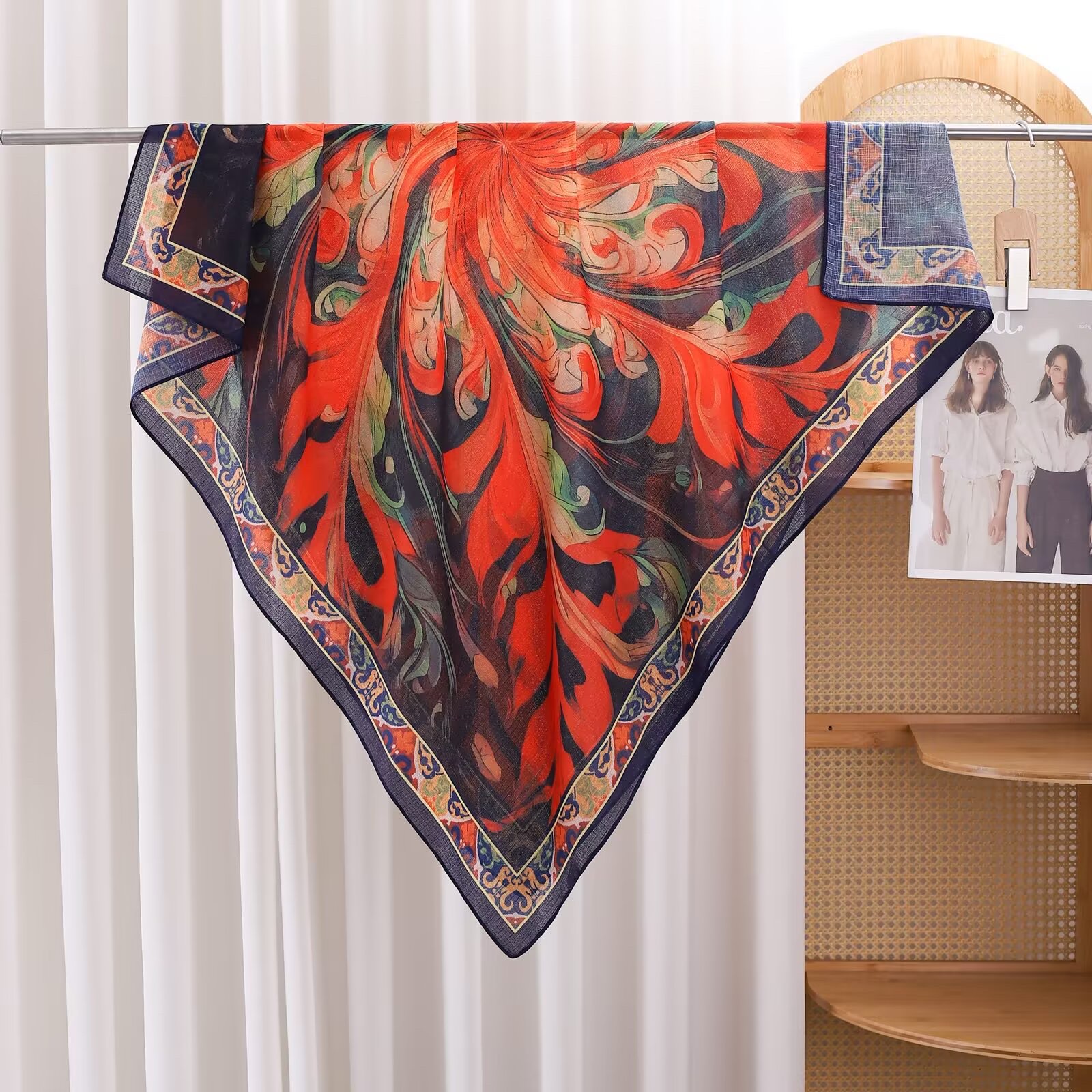 A new style of sun-protective clothing with a silk-textured silk scarf and scarf, decorated with selected fashionable fur, is a versatile choice detail image 3
