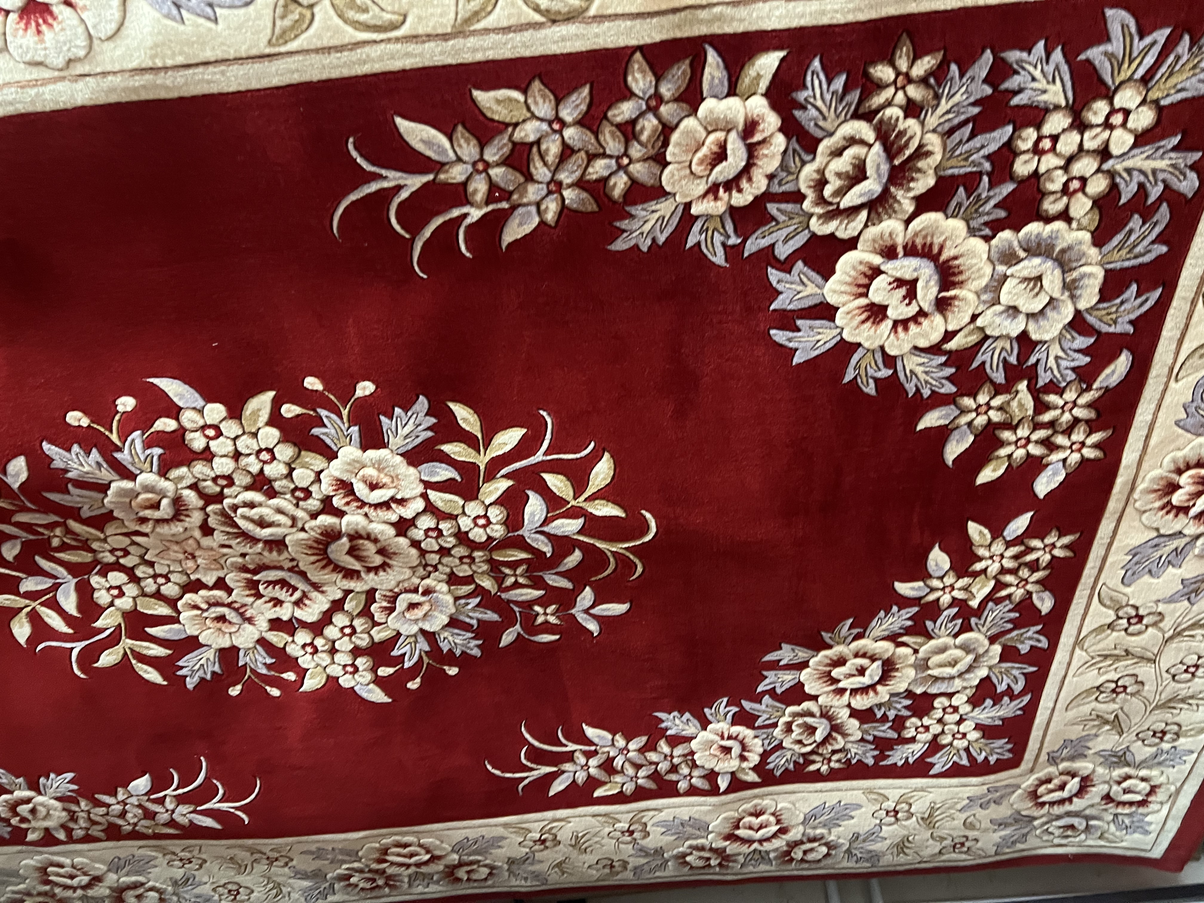 藏羊纯羊毛剪花地毪
尺寸200×280cm