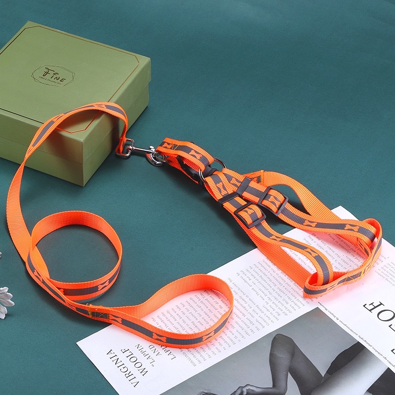 宠物反光牵引绳 狗狗胸背带 狗链 狗绳 宠物伸缩狗绳宠物牵引绳宠物狗弹性牵引绳宠物自动牵引绳细节图