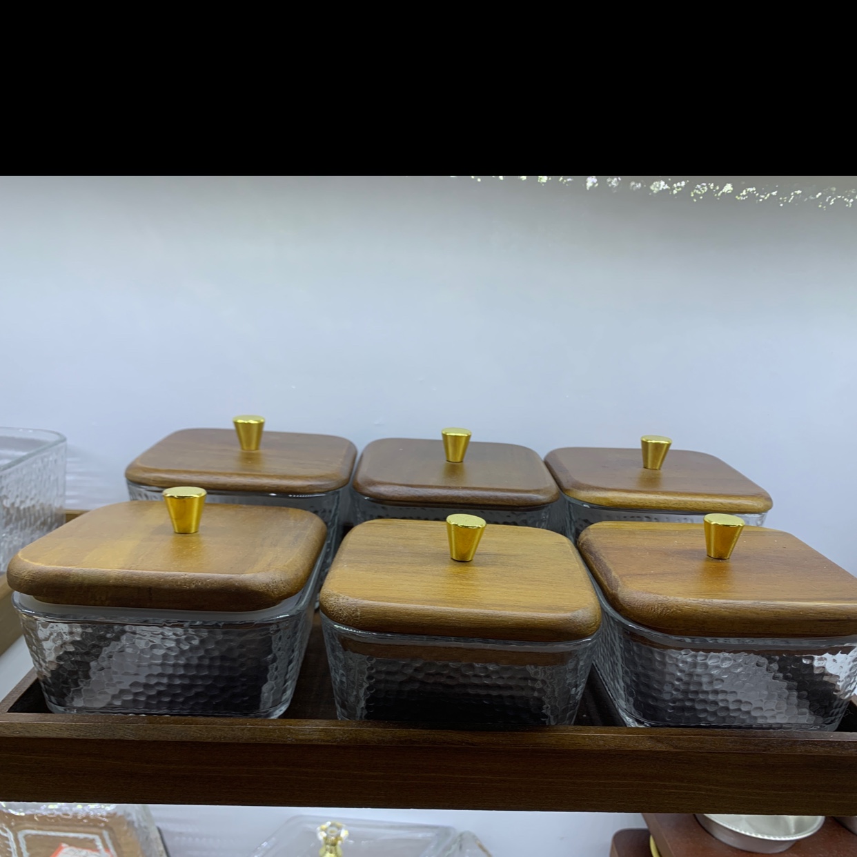 High-end glass-sealed jar fruit platter for home living room, coffee table, compartments, snacks, candies, snacks, tea and pastries, fruit platter, nuts