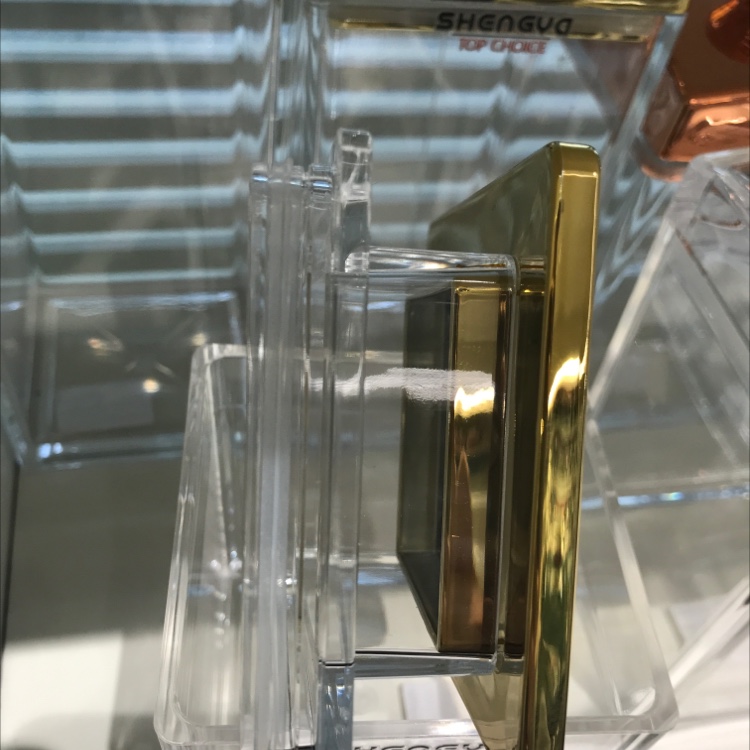 450ML gold-covered square storage jar for food storage Application Scenario