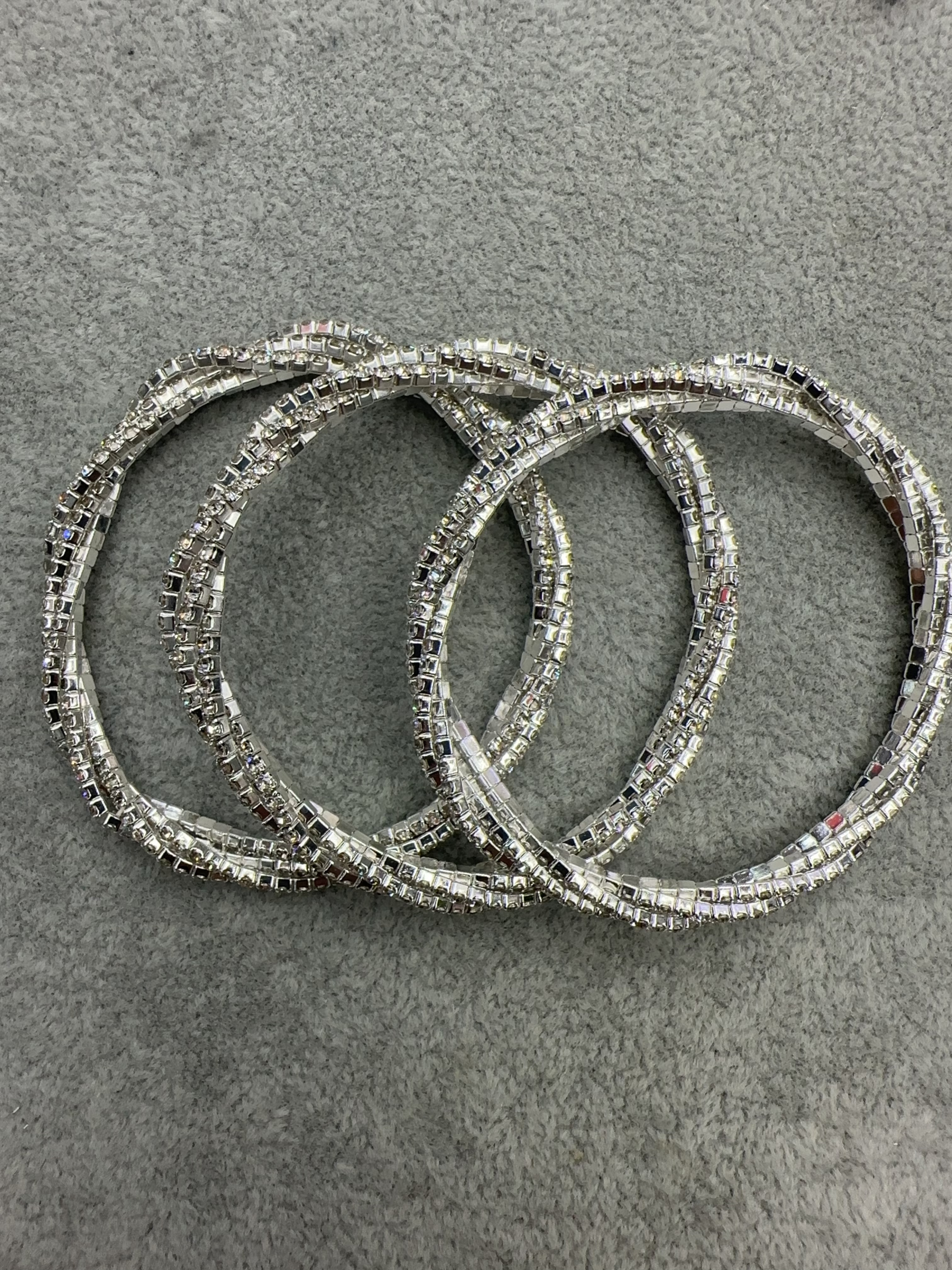 Multi-layer full diamond bracelet, light luxury, niche and exquisite bracelet, twist bracelet, women's bracelet, woven bracelet, water diamond elastic bracelet, 4-piece woven bracelet details Picture