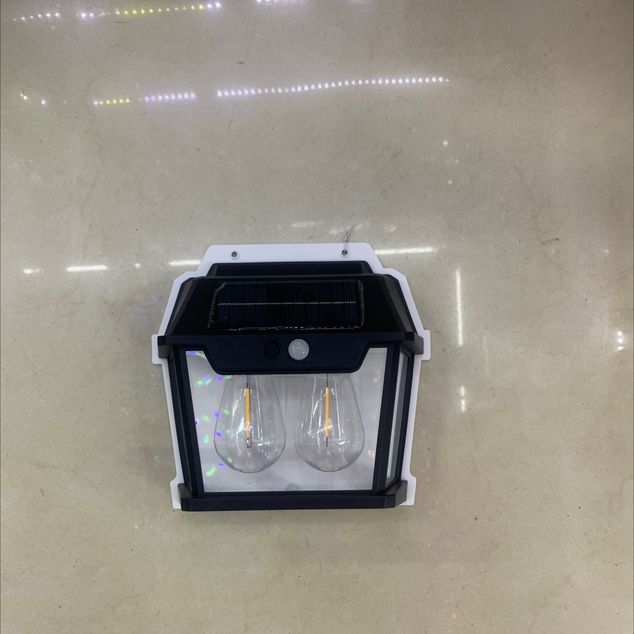 太阳能感应灯，户外照明新选择，自动亮灭超省心夜灯户外应急灯