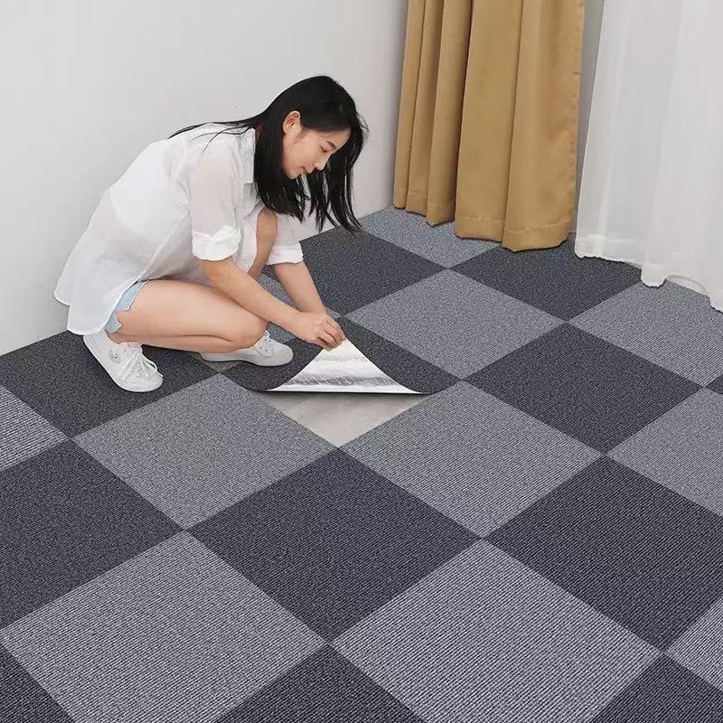The fully laid silent floor mat is self-adhesive, the entire living room is covered with a blanket without adhesive, and the cream-style bedroom is fully covered with floor MATS detail image 4