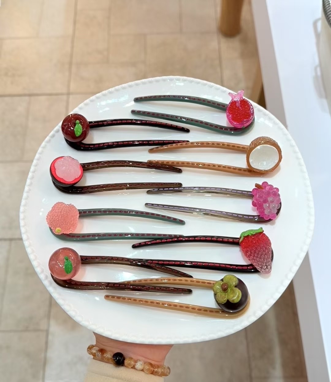 Trendy And Diverse Fruit Hairpins And Hair Accessories Specification drawing